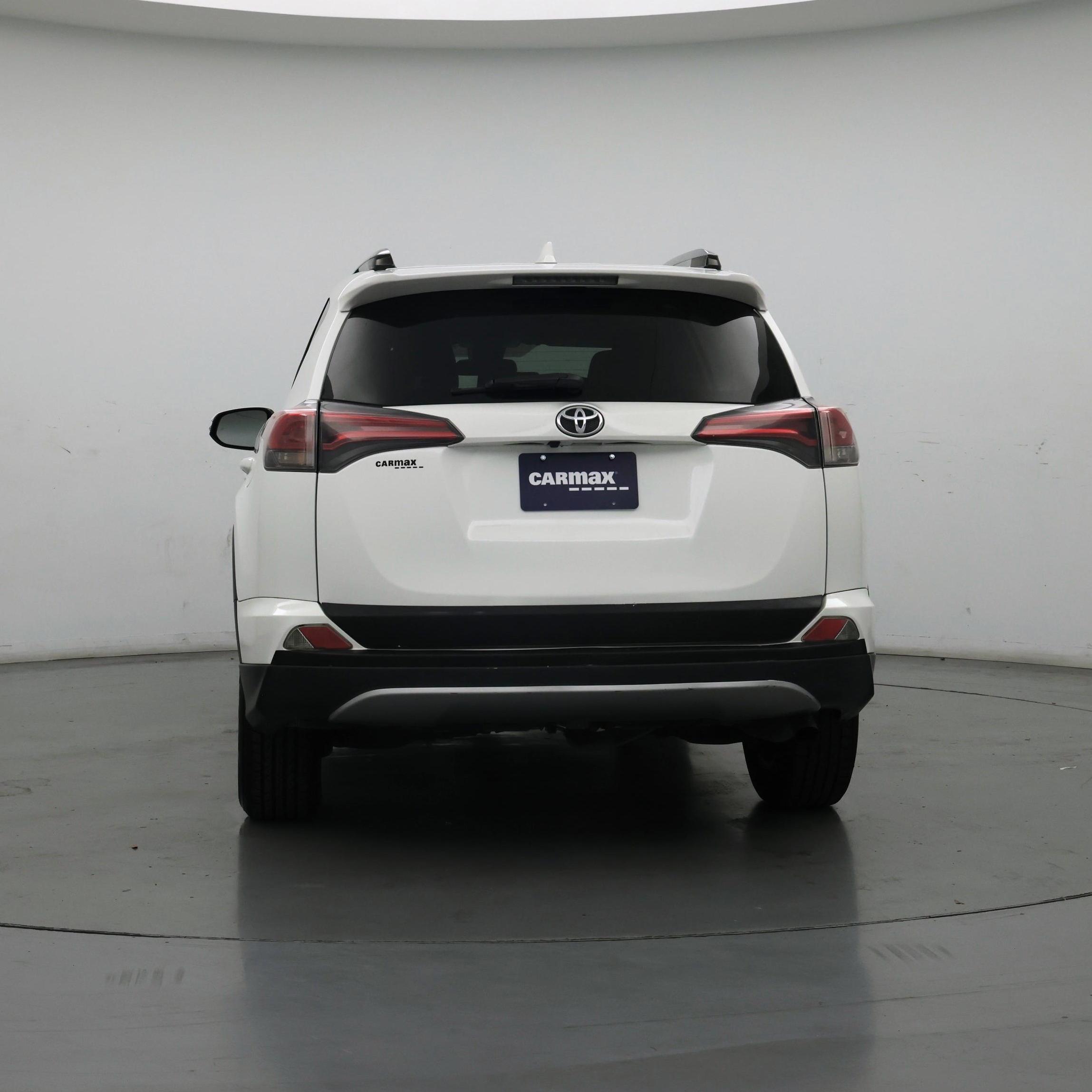 Thumbnail: 2018 Toyota RAV4 - 6