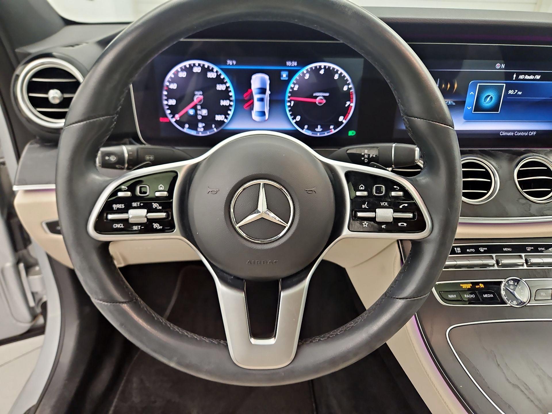 Thumbnail: 2020 Mercedes-Benz E-Class - 10