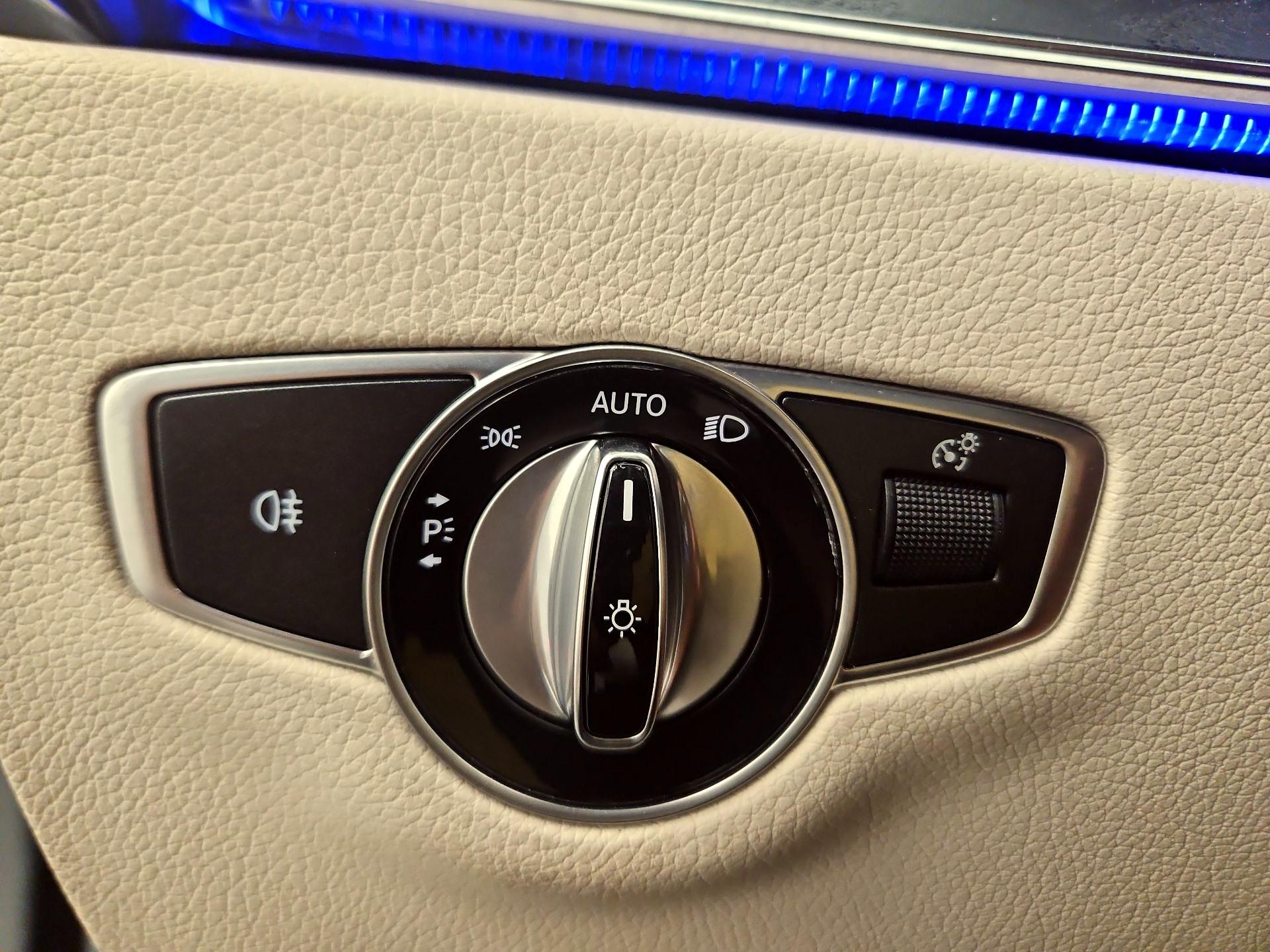 Thumbnail: 2020 Mercedes-Benz E-Class - 13