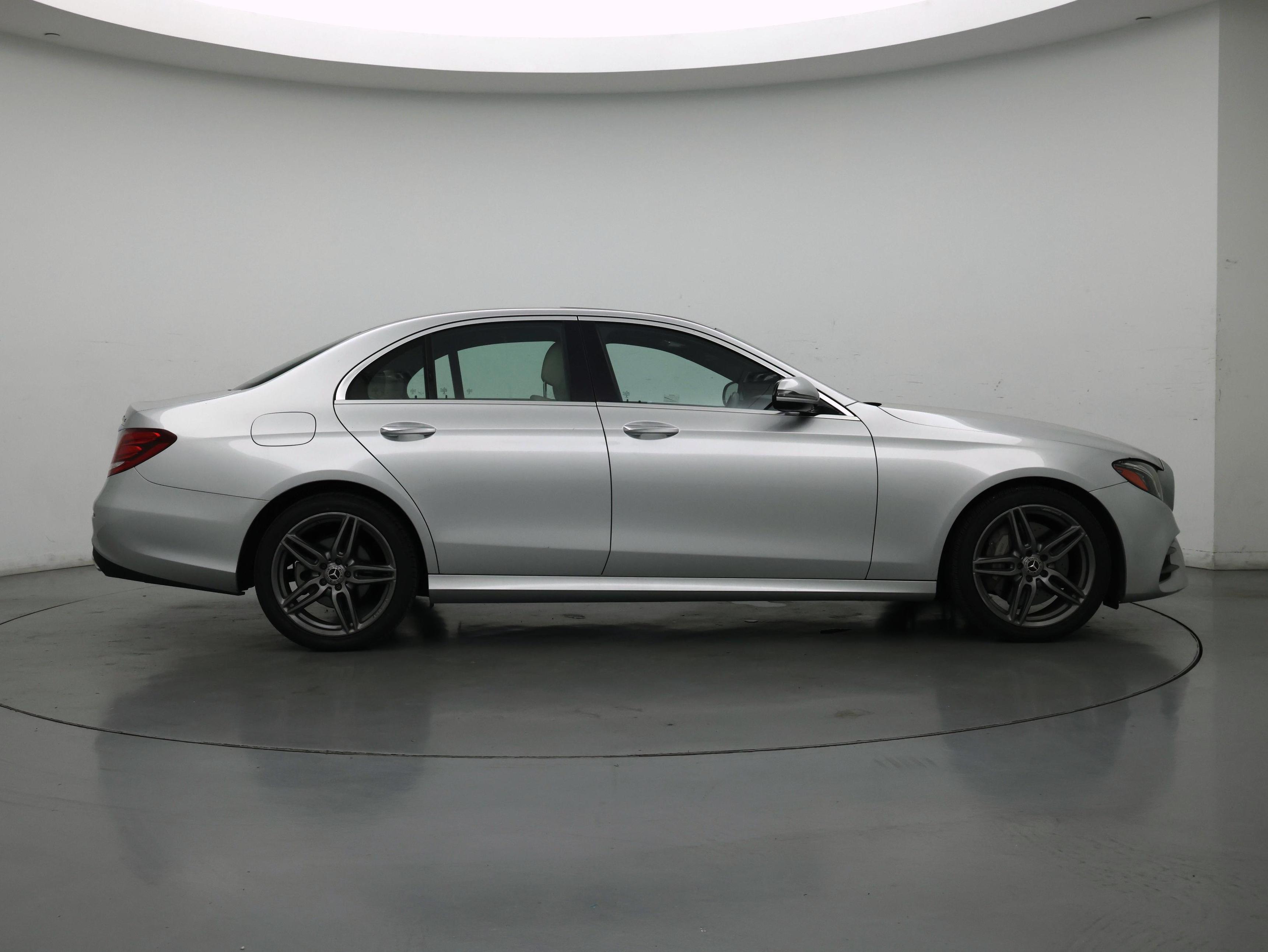 Thumbnail: 2020 Mercedes-Benz E-Class - 7