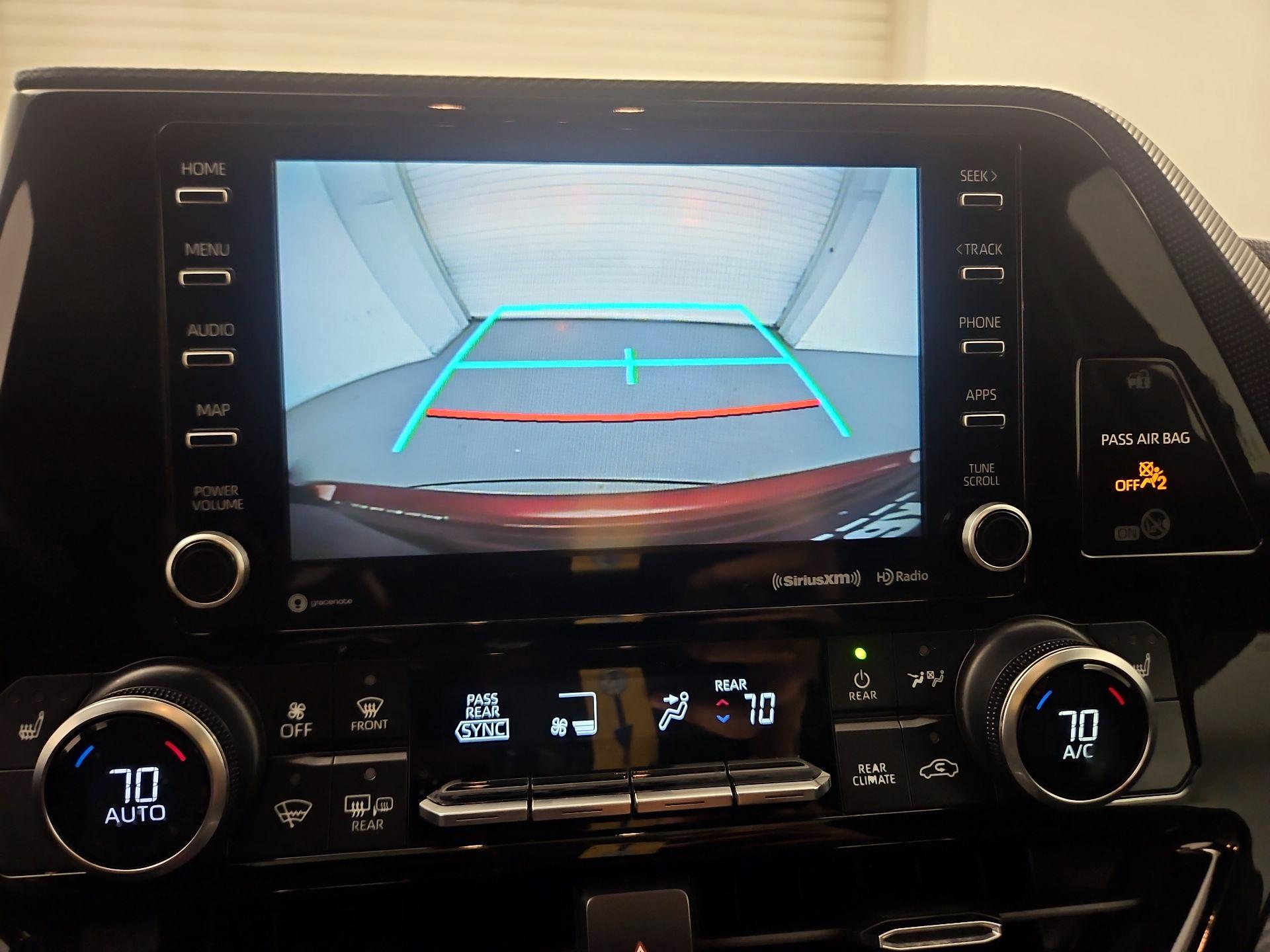 Thumbnail: 2021 Toyota Highlander - 12