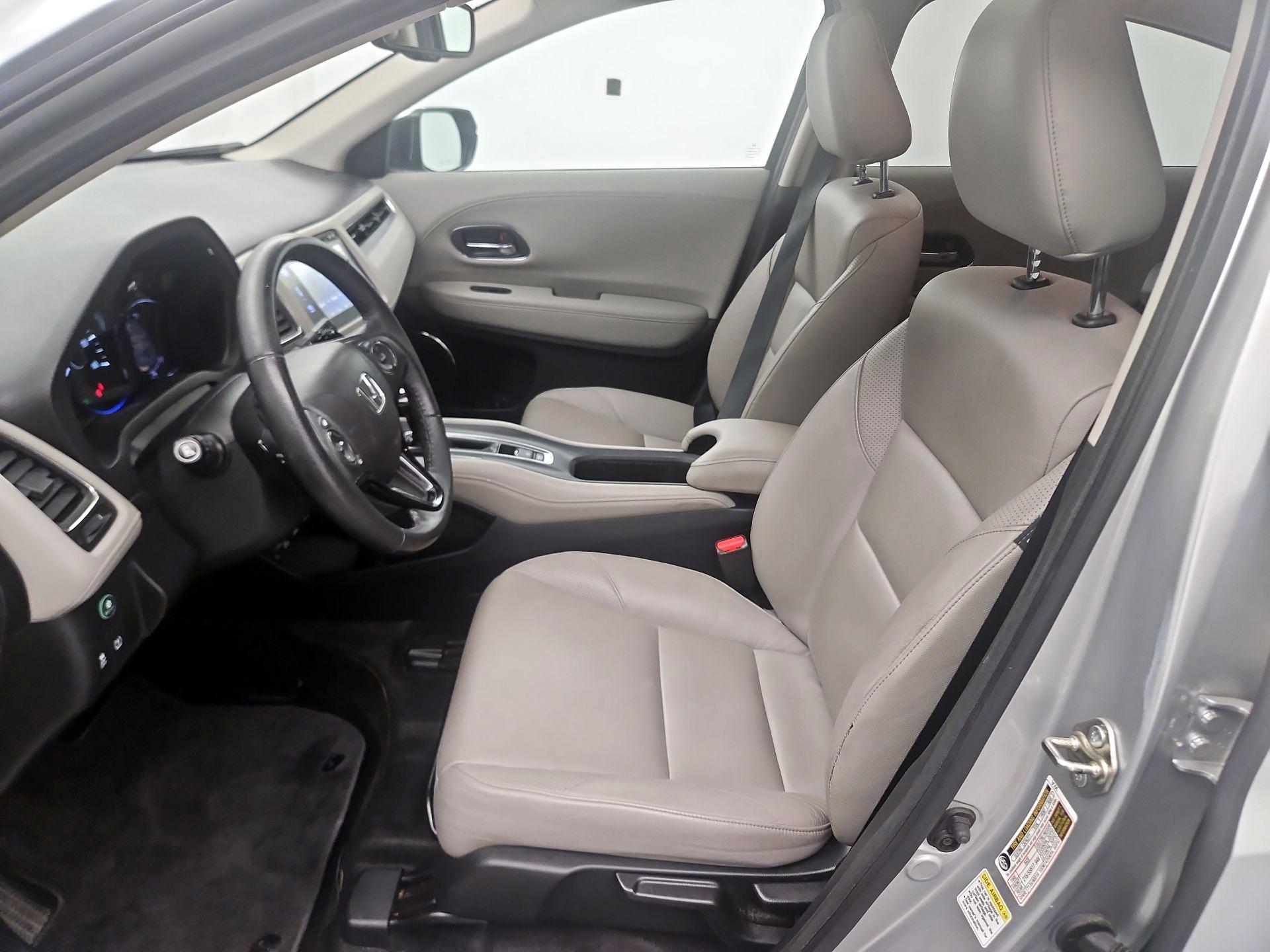 Thumbnail: 2016 Honda HR-V - 9