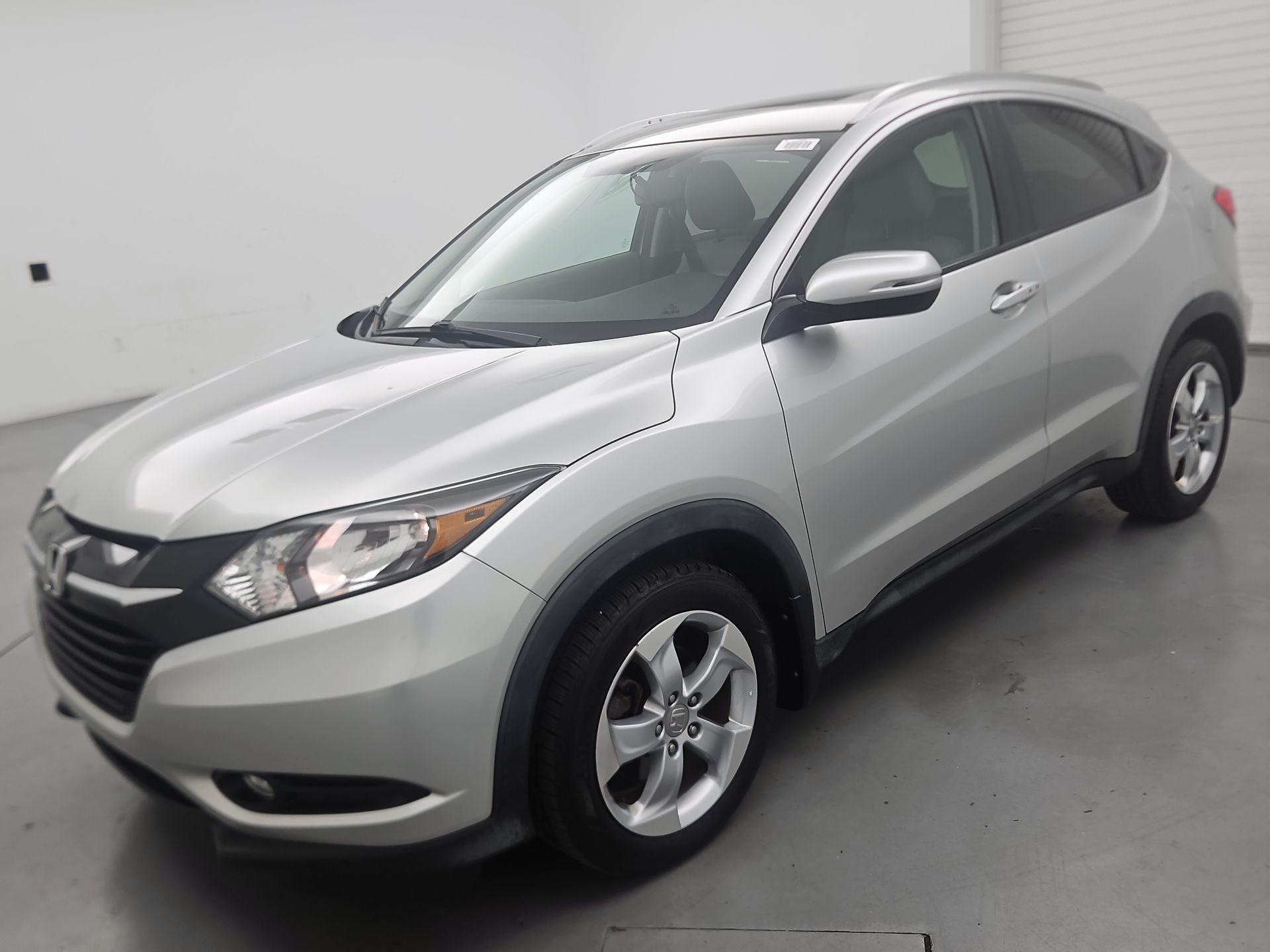 Thumbnail: 2016 Honda HR-V - 3