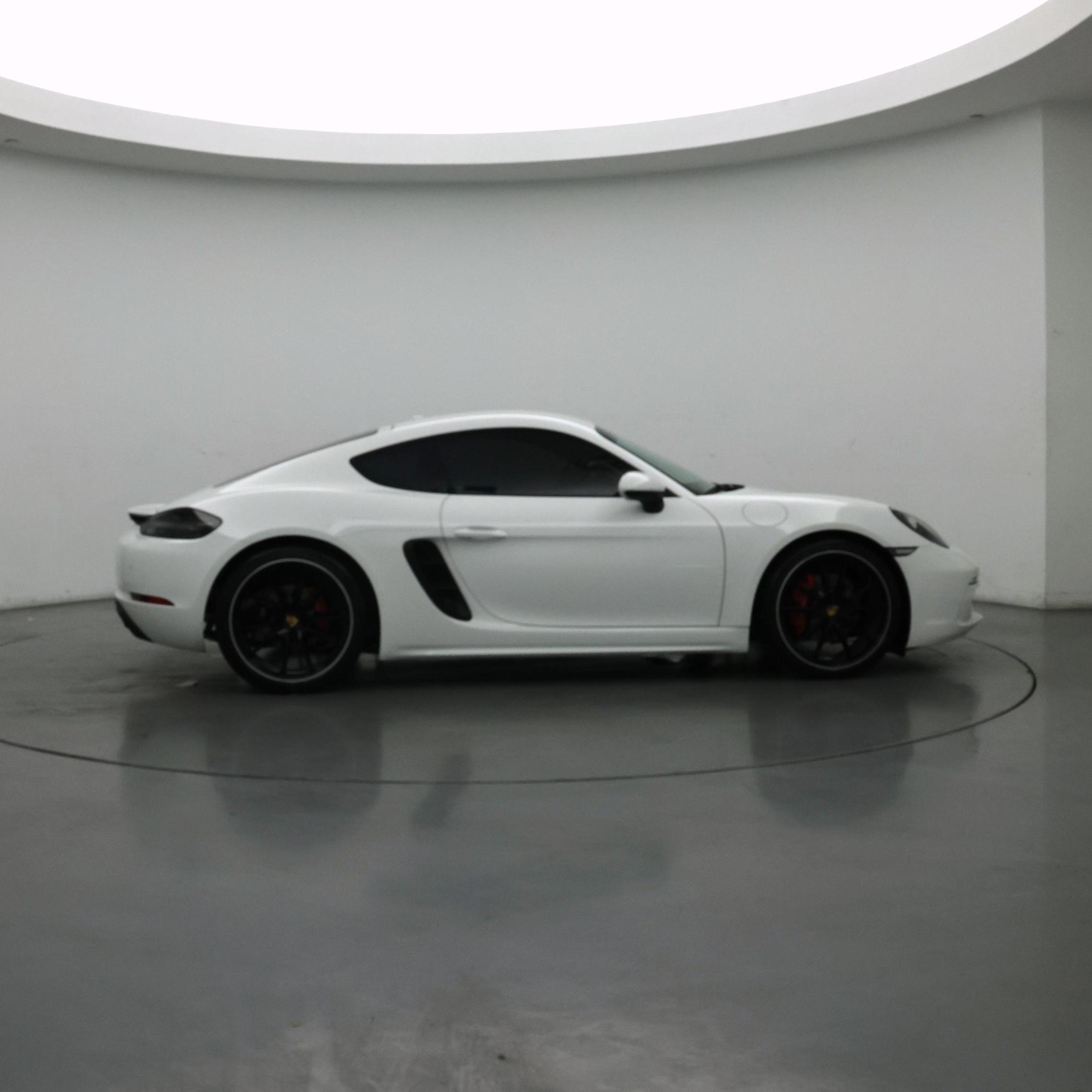 Thumbnail: 2017 Porsche 718 Cayman - 7