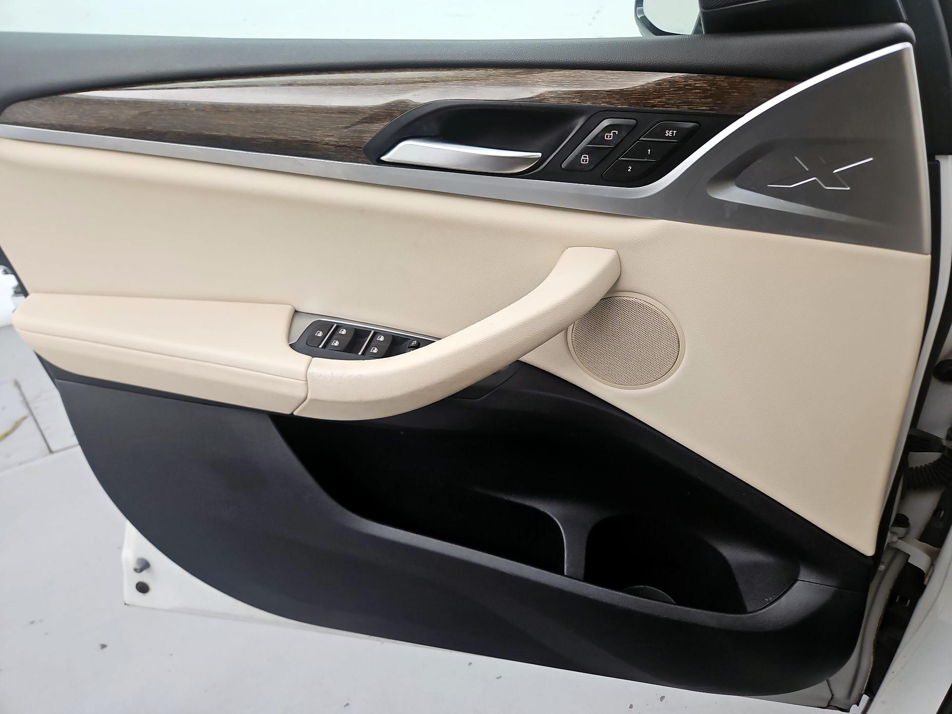 Thumbnail: 2019 BMW X3 - 10