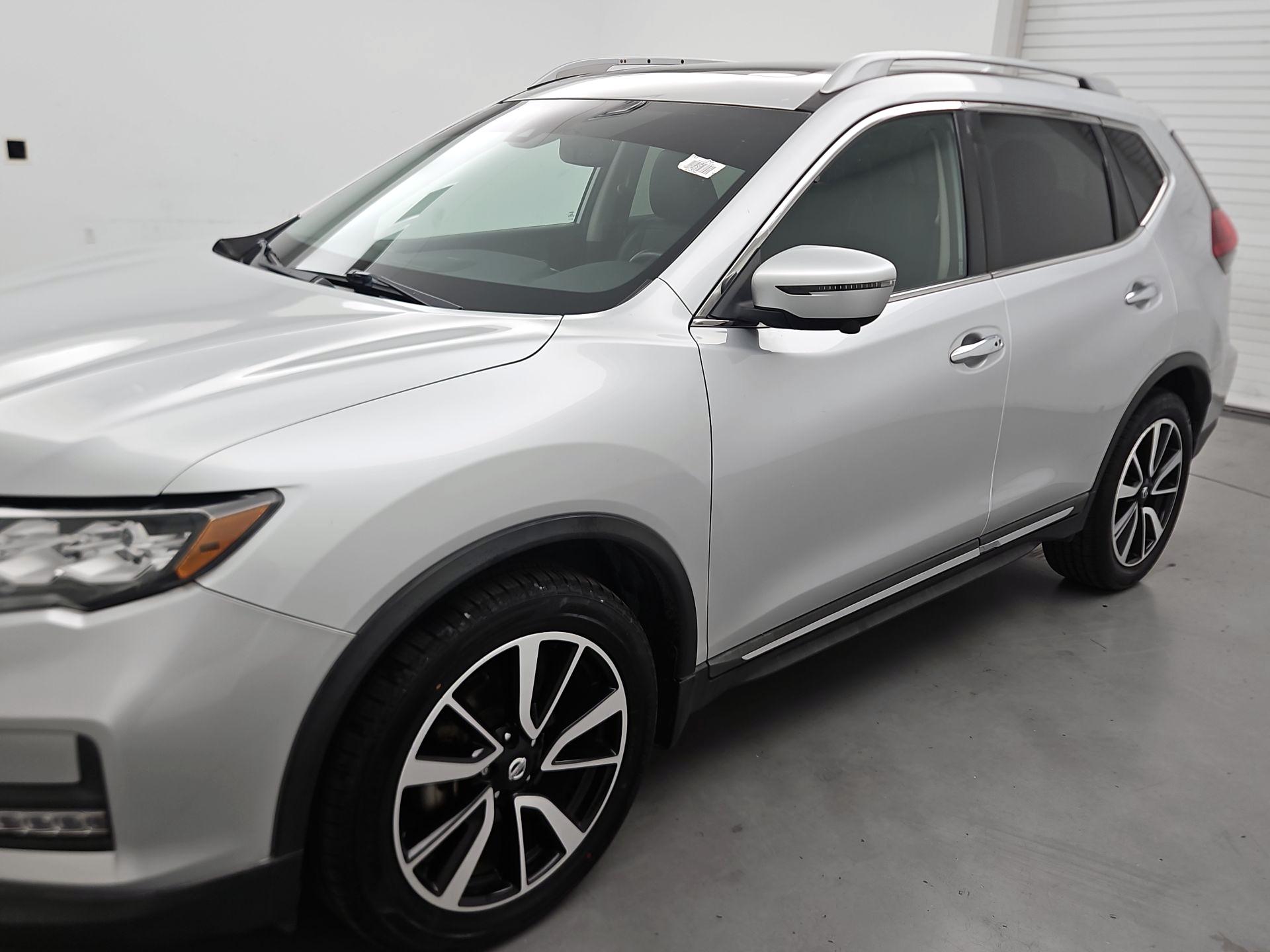 Thumbnail: 2020 Nissan Rogue - 3