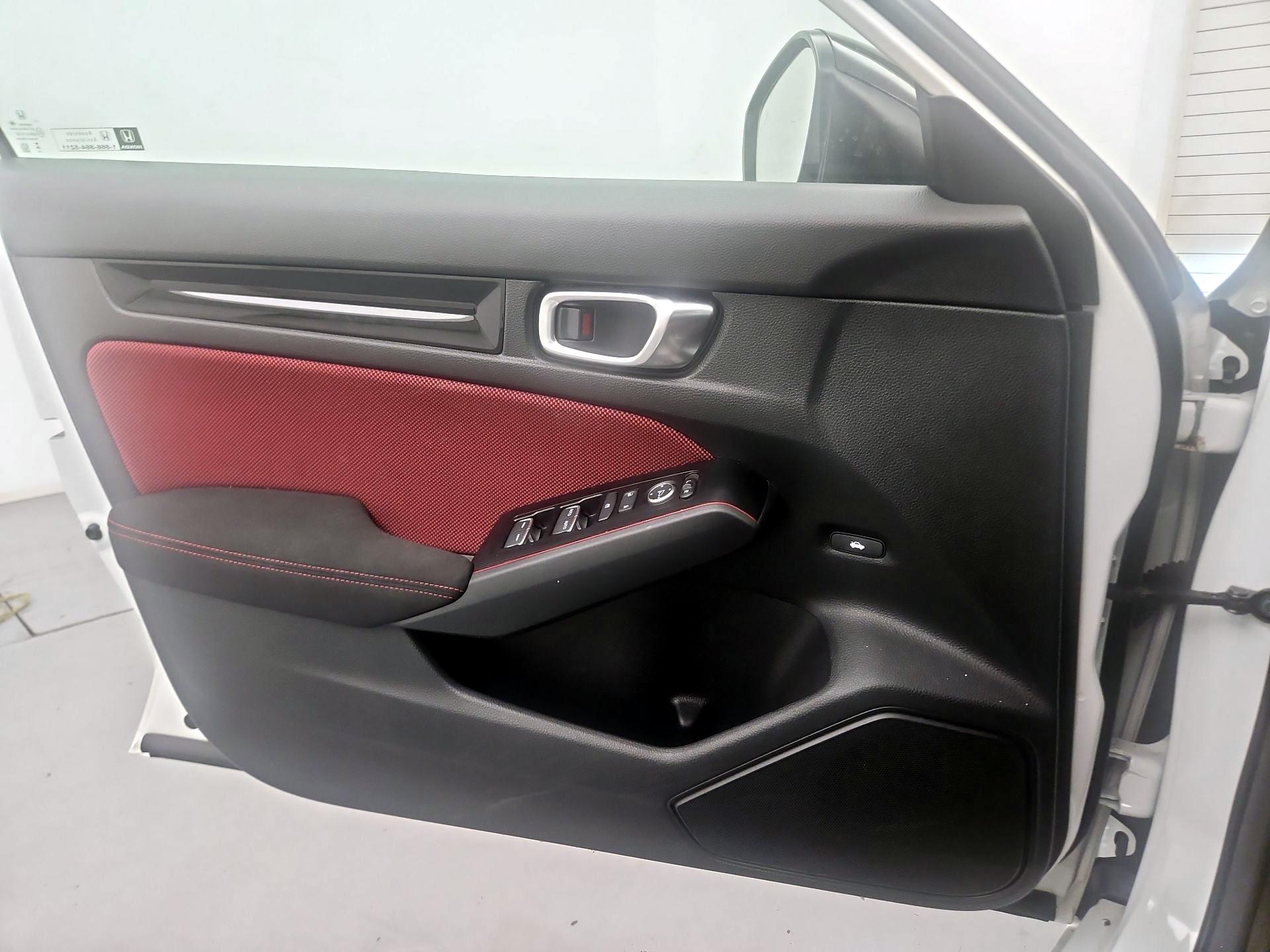 Thumbnail: 2024 Honda Civic - 10