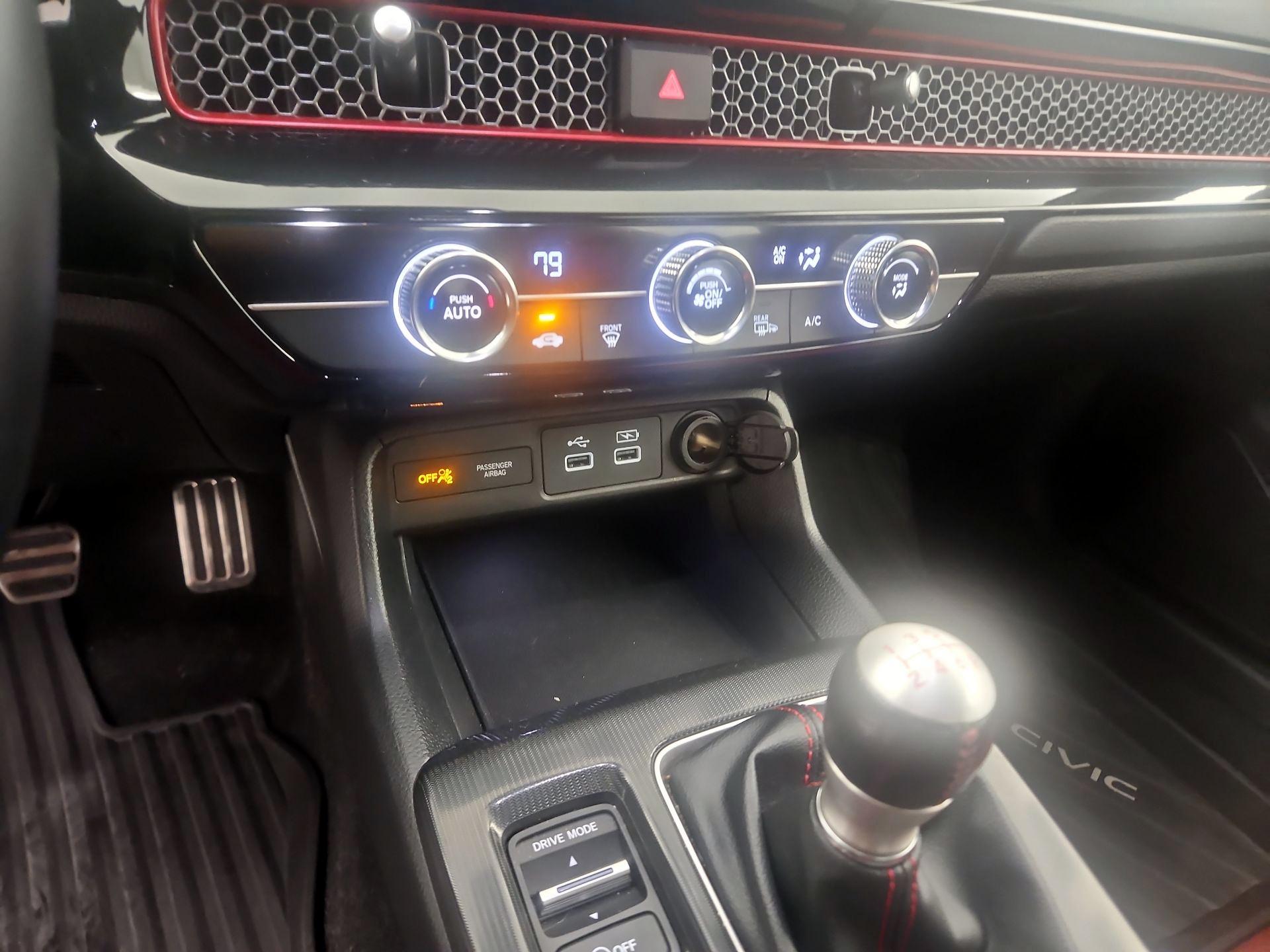 Thumbnail: 2024 Honda Civic - 14