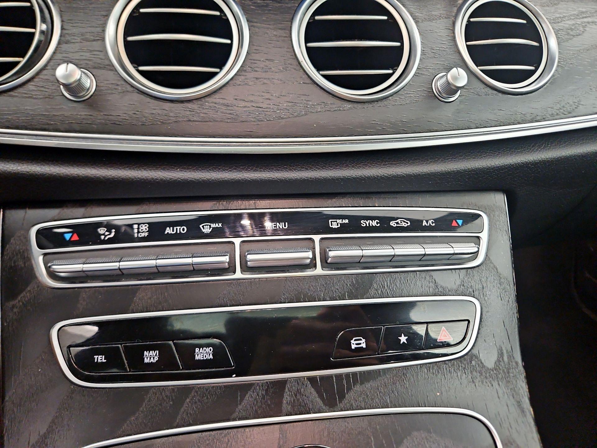 Thumbnail: 2021 Mercedes-Benz E-Class - 16