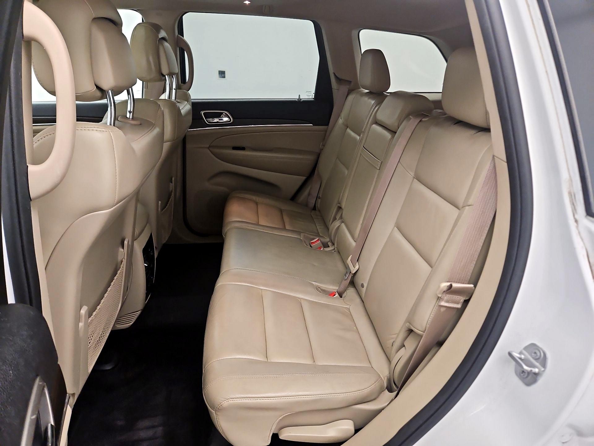 Thumbnail: 2017 Jeep Grand Cherokee - 19