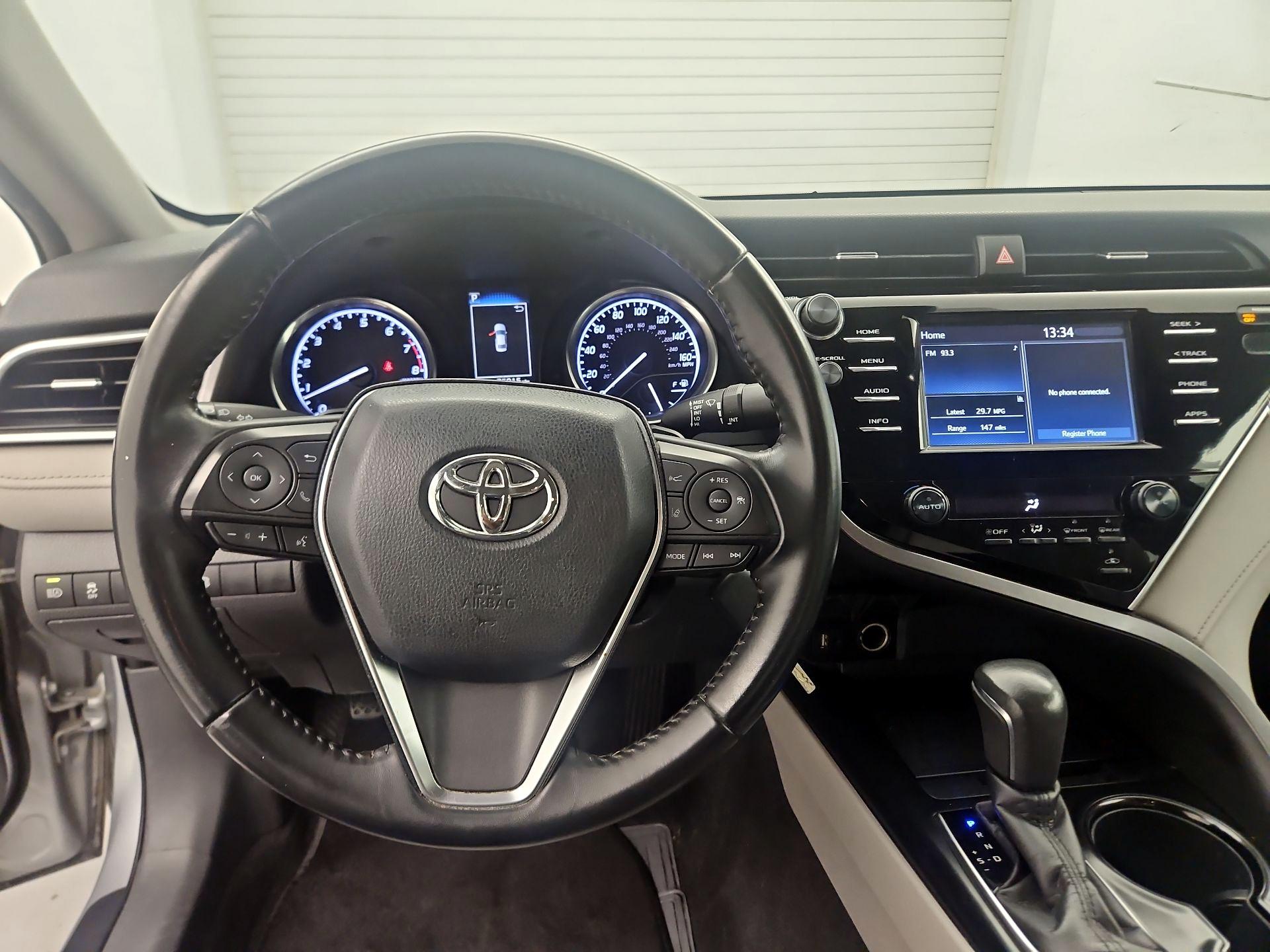 Thumbnail: 2018 Toyota Camry - 9