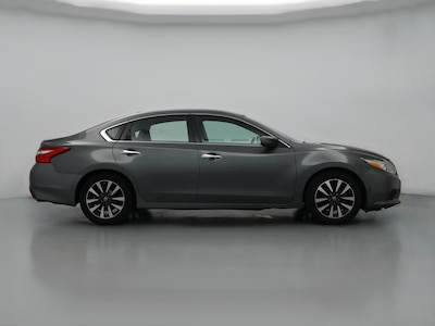 2017 Nissan Altima SV