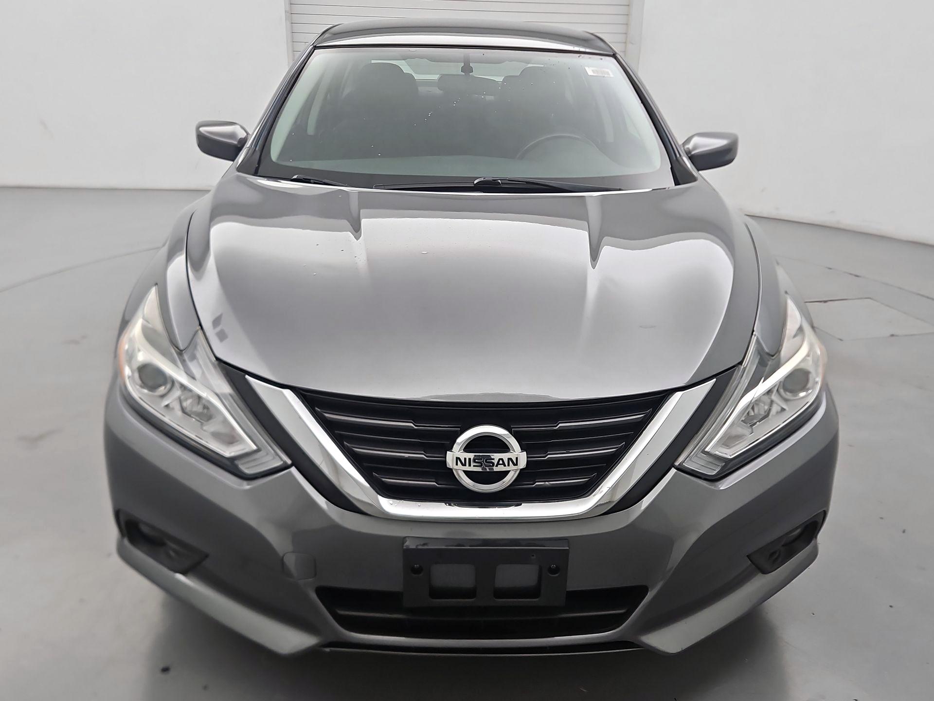 Thumbnail: 2017 Nissan Altima - 2