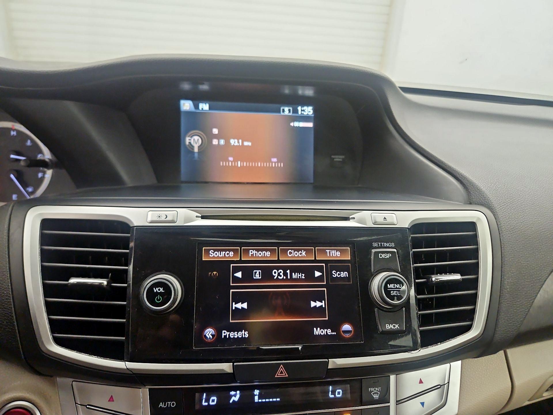 Thumbnail: 2015 Honda Accord - 13