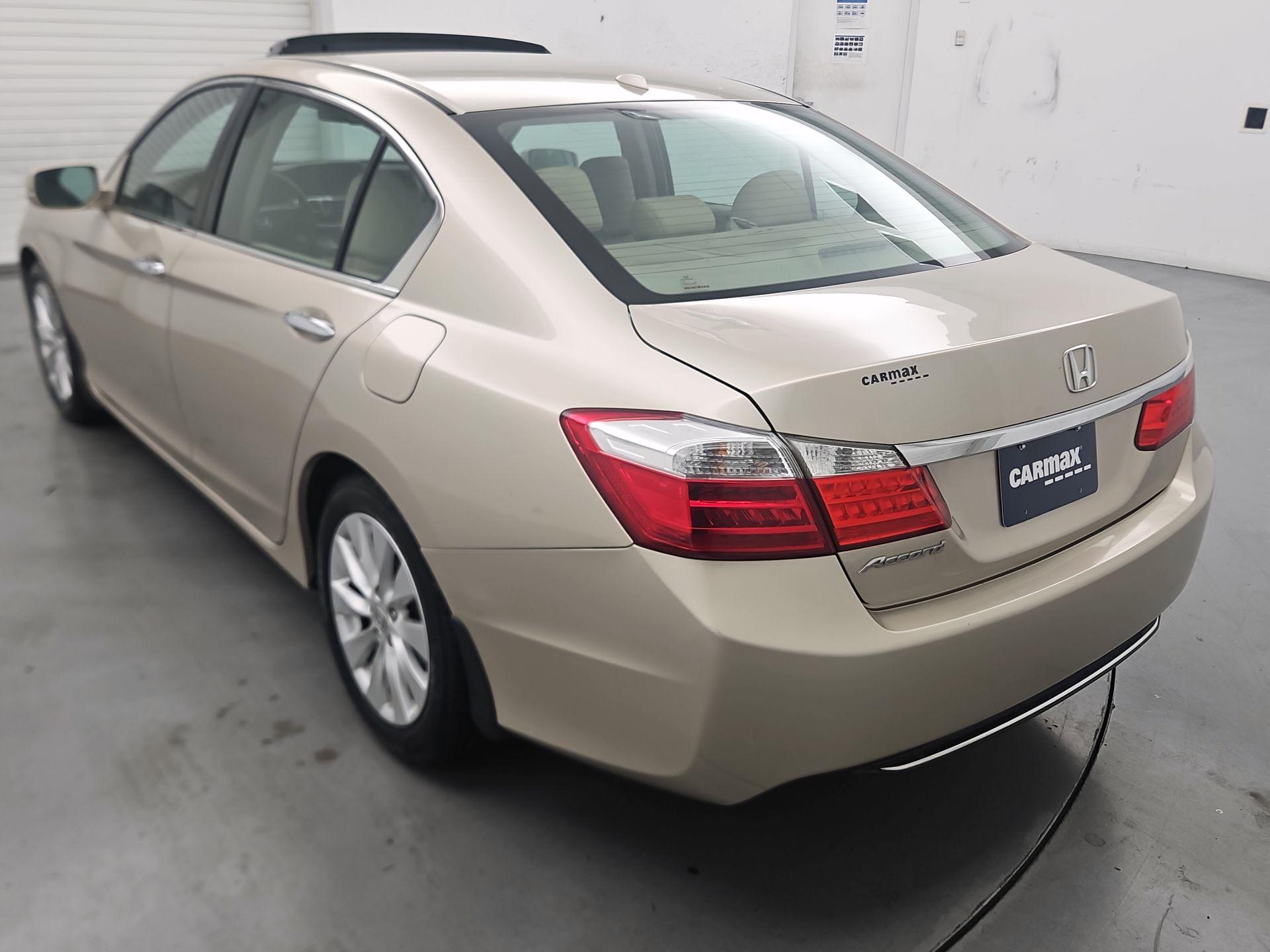 Thumbnail: 2015 Honda Accord - 7