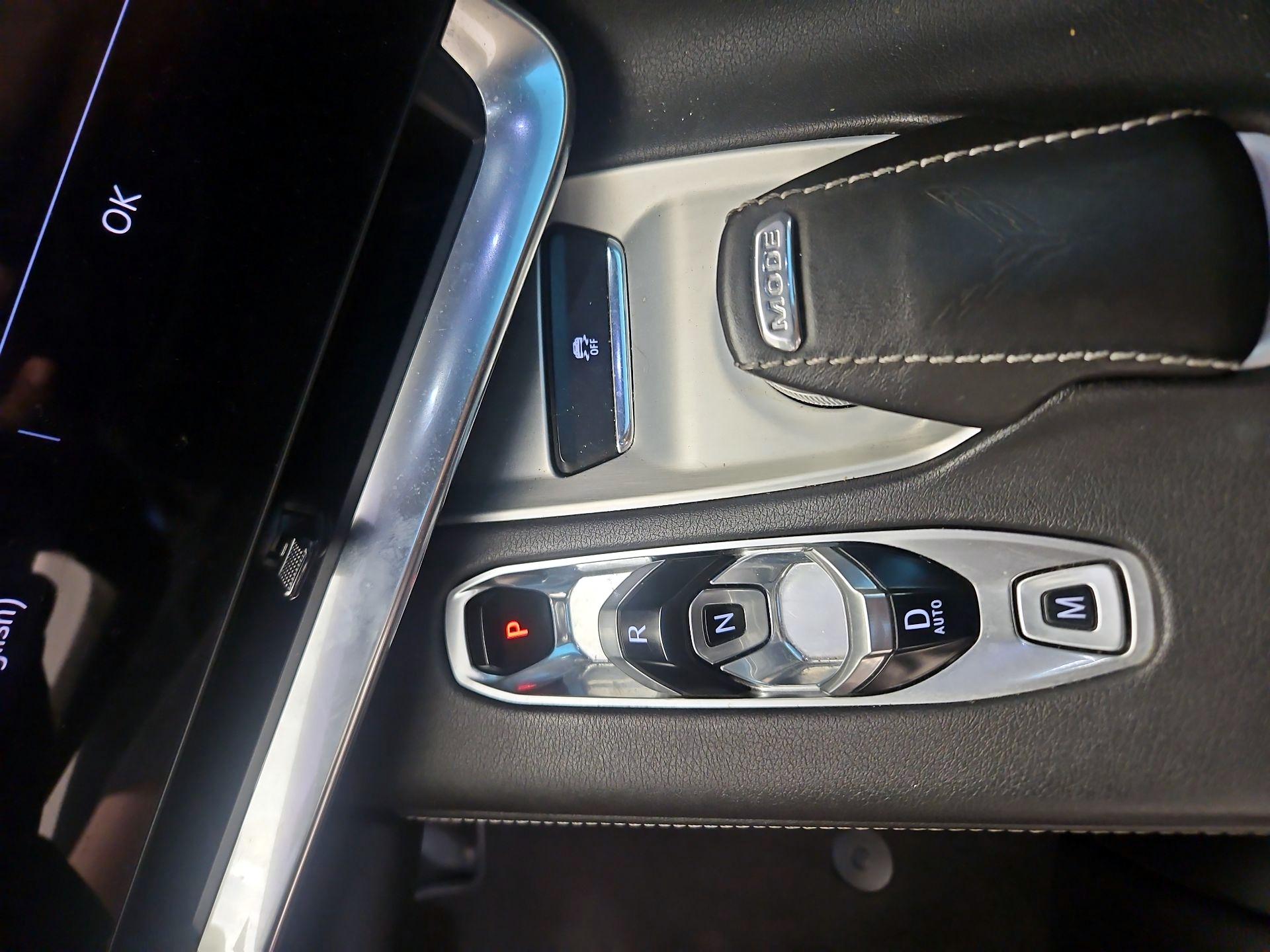 Thumbnail: 2020 Chevrolet Corvette - 16