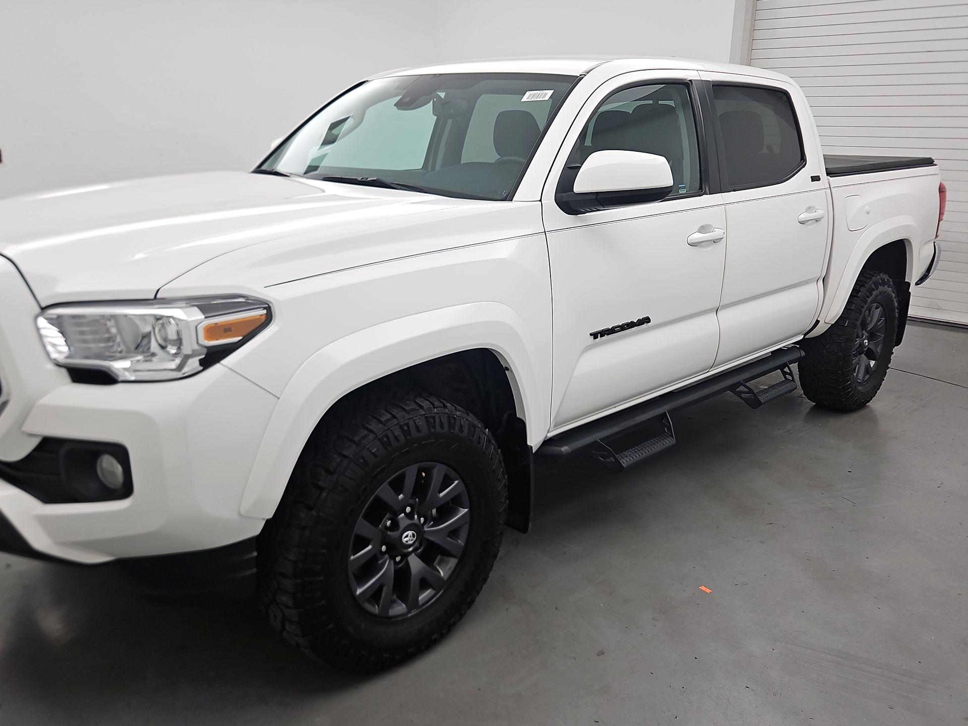 Thumbnail: 2023 Toyota Tacoma - 3