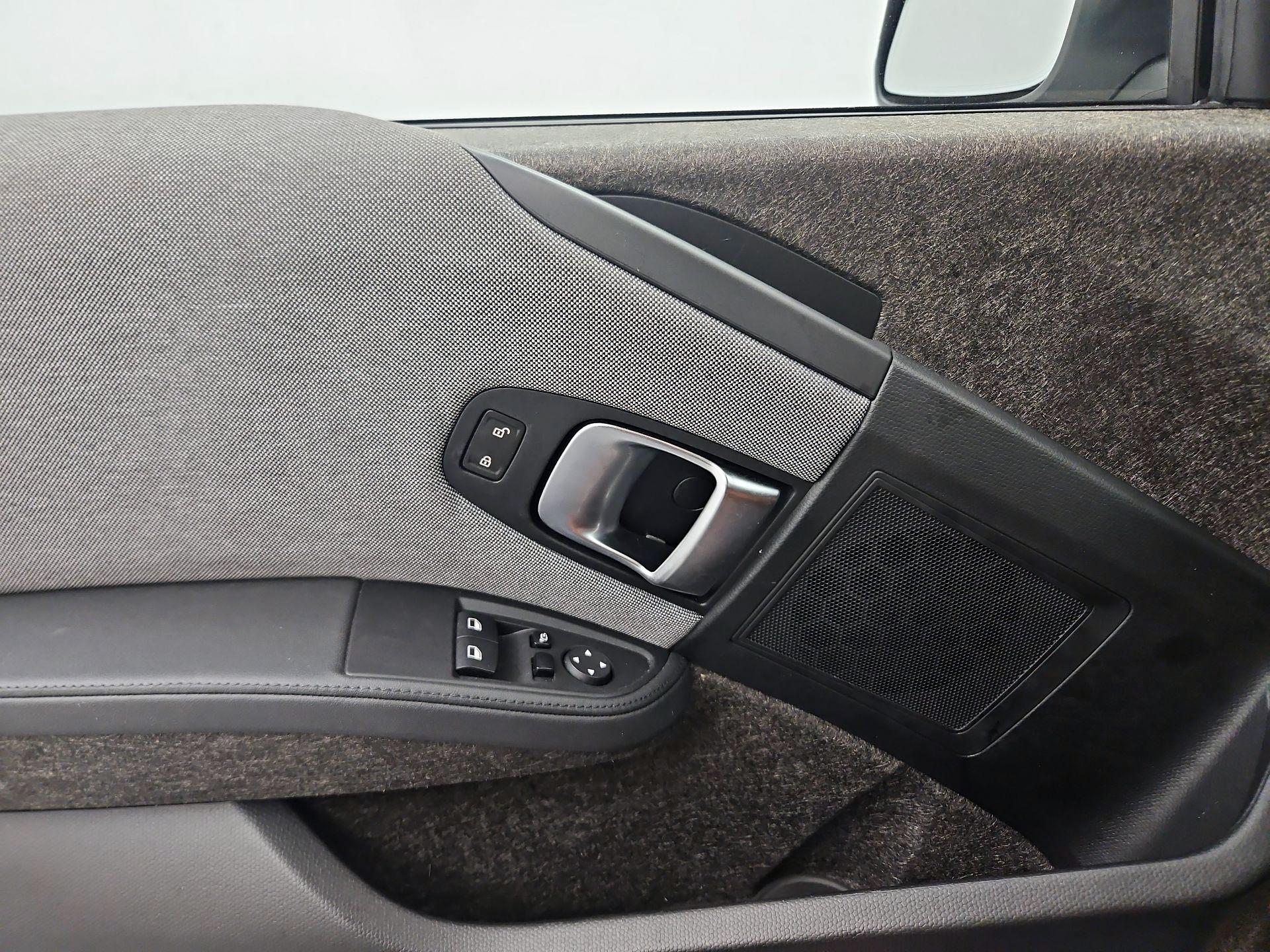 Thumbnail: 2021 BMW i3 - 10