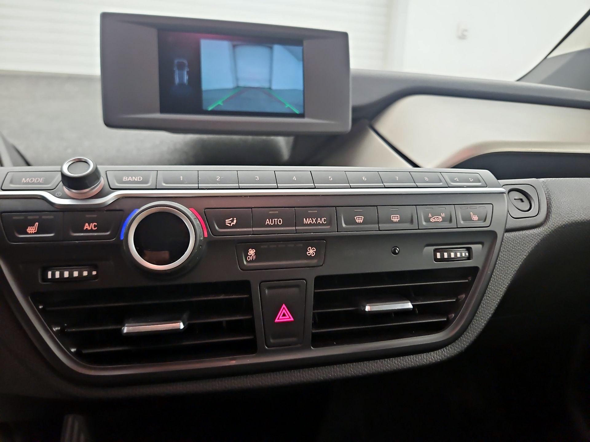 Thumbnail: 2021 BMW i3 - 14