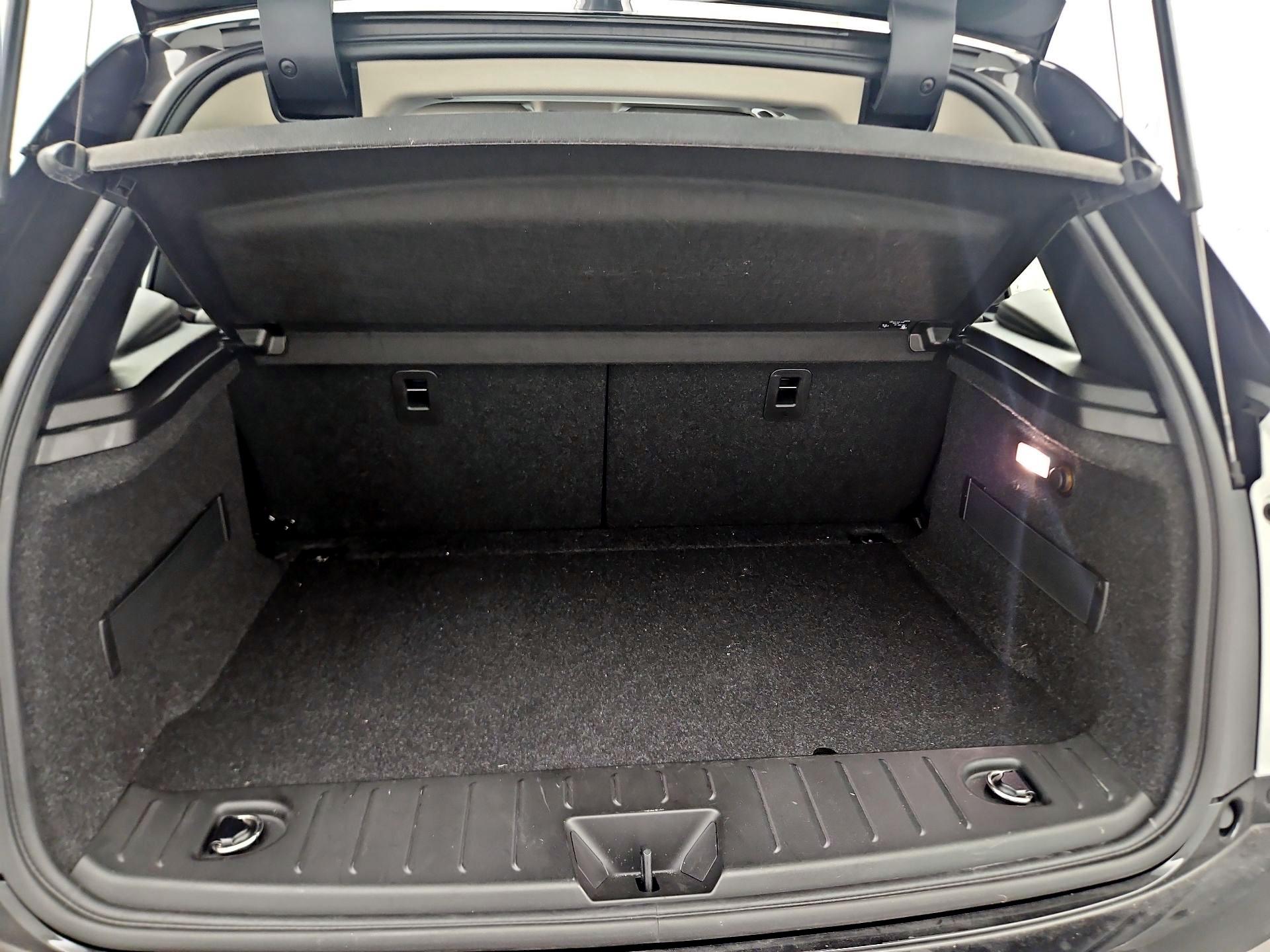 Thumbnail: 2021 BMW i3 - 16
