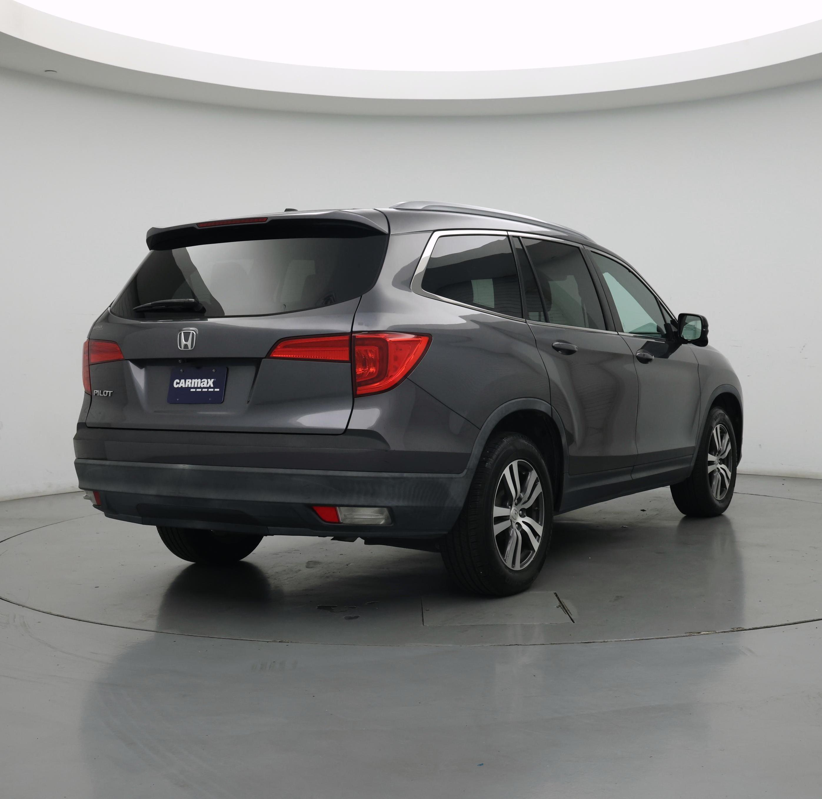 Thumbnail: 2018 Honda Pilot - 8