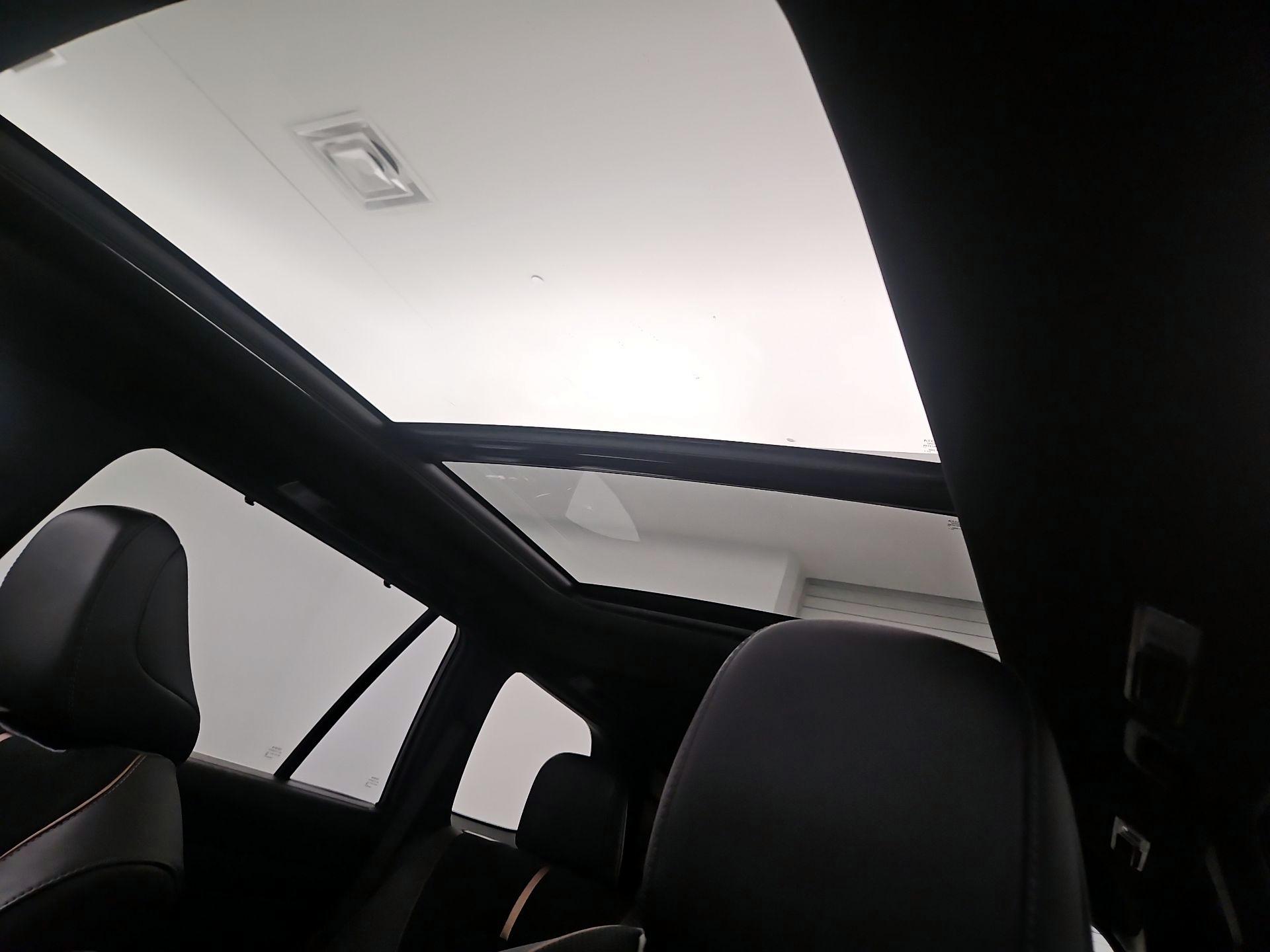 Thumbnail: 2024 Toyota Highlander - 19