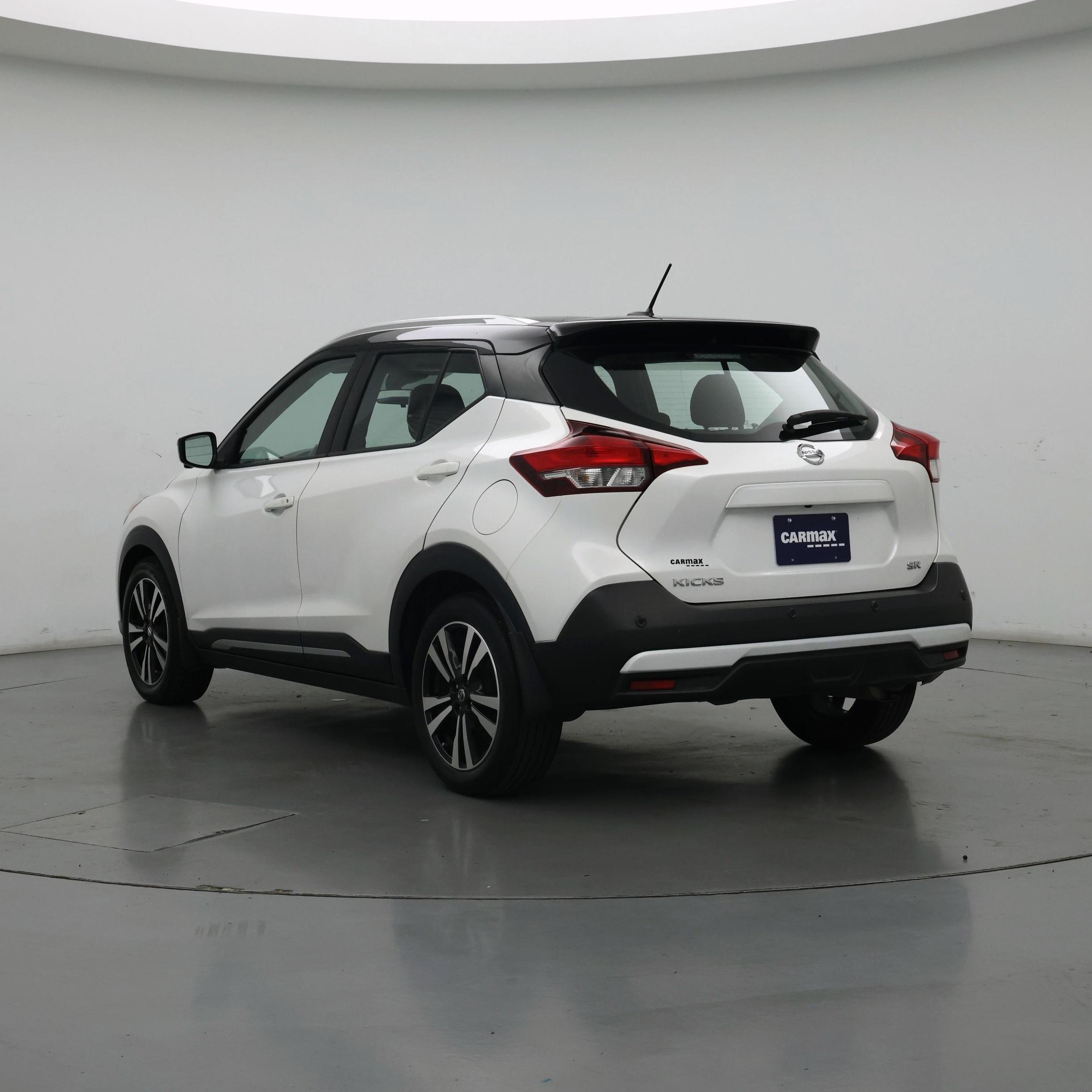 Thumbnail: 2020 Nissan Kicks - 2