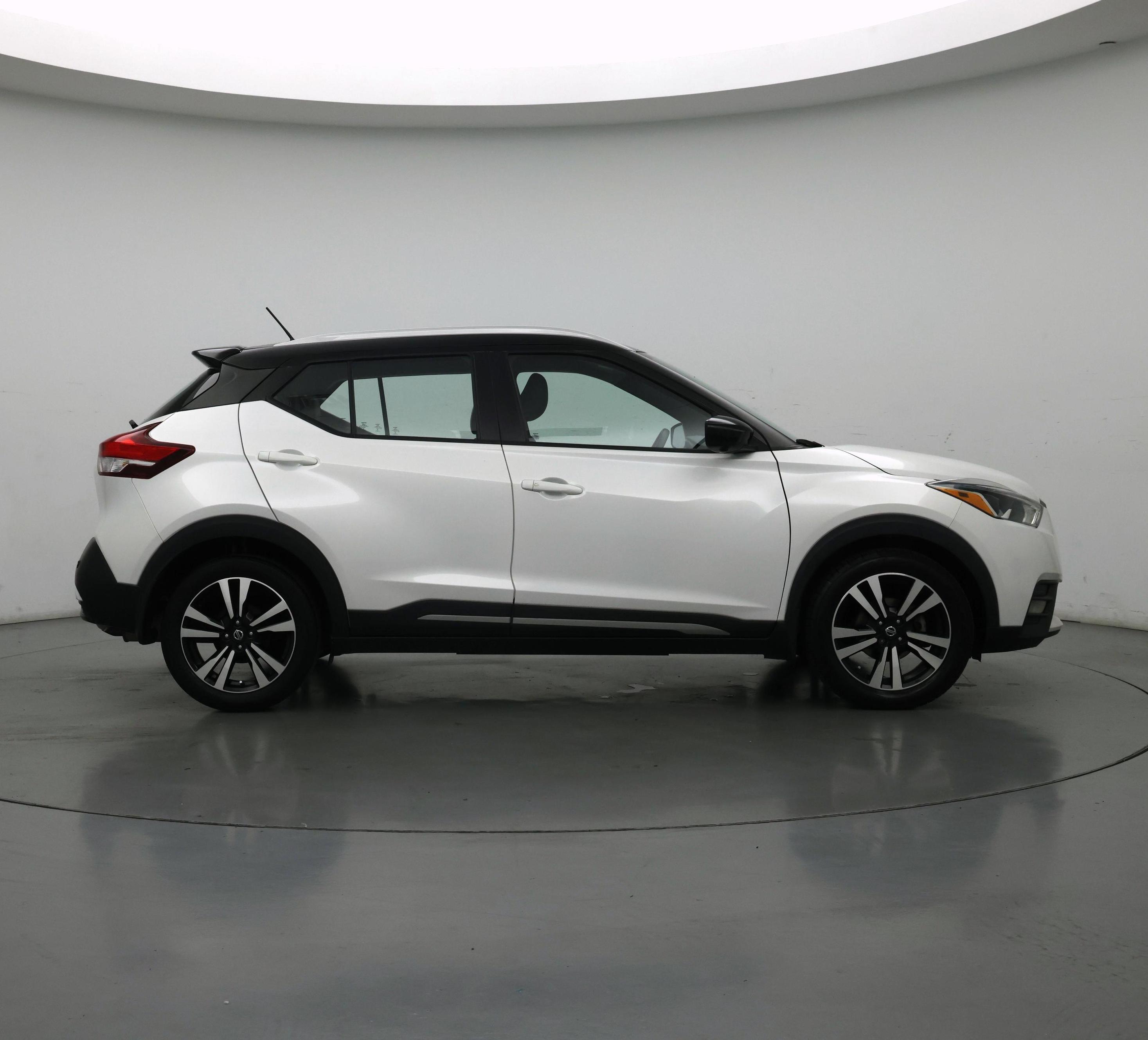Thumbnail: 2020 Nissan Kicks - 7