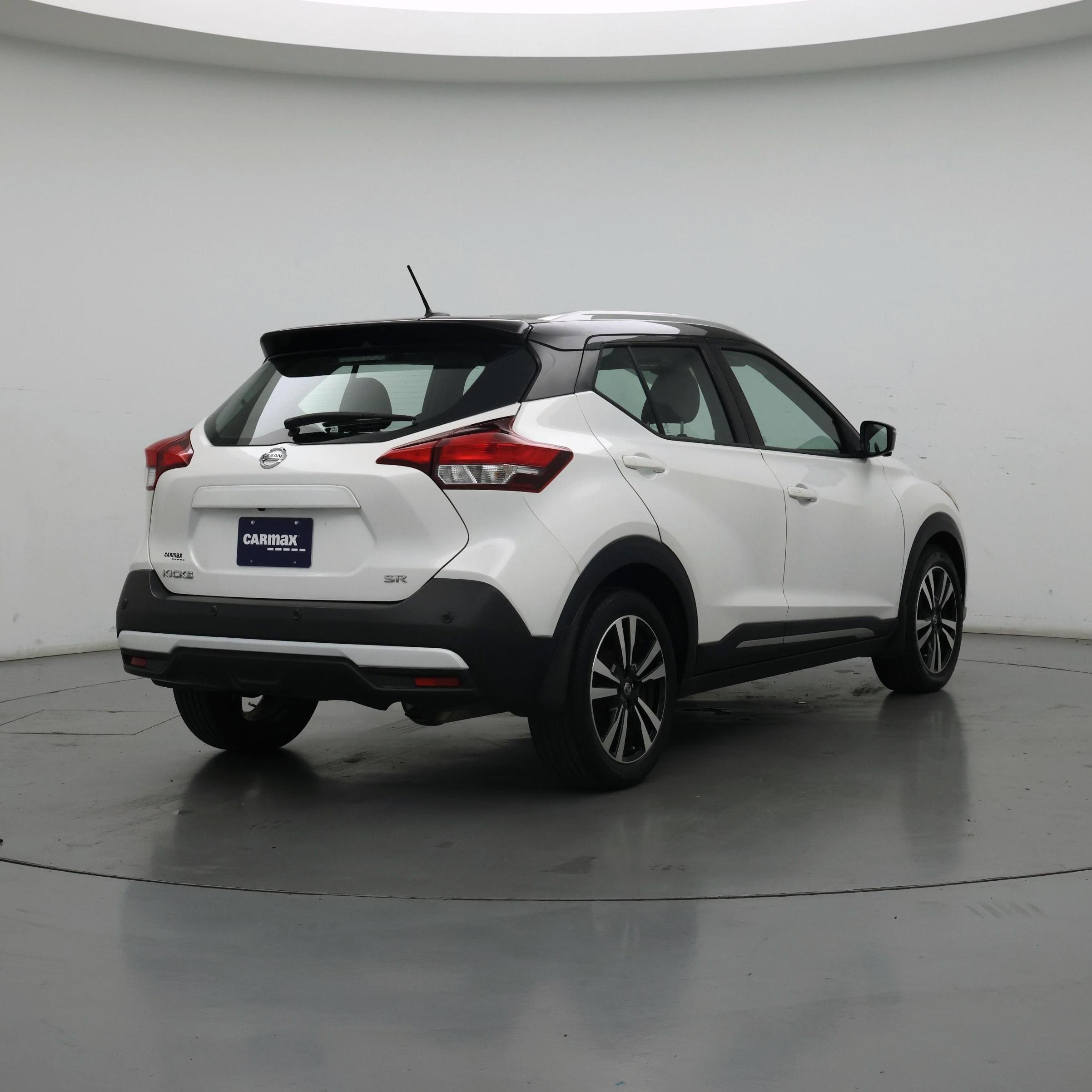 Thumbnail: 2020 Nissan Kicks - 8