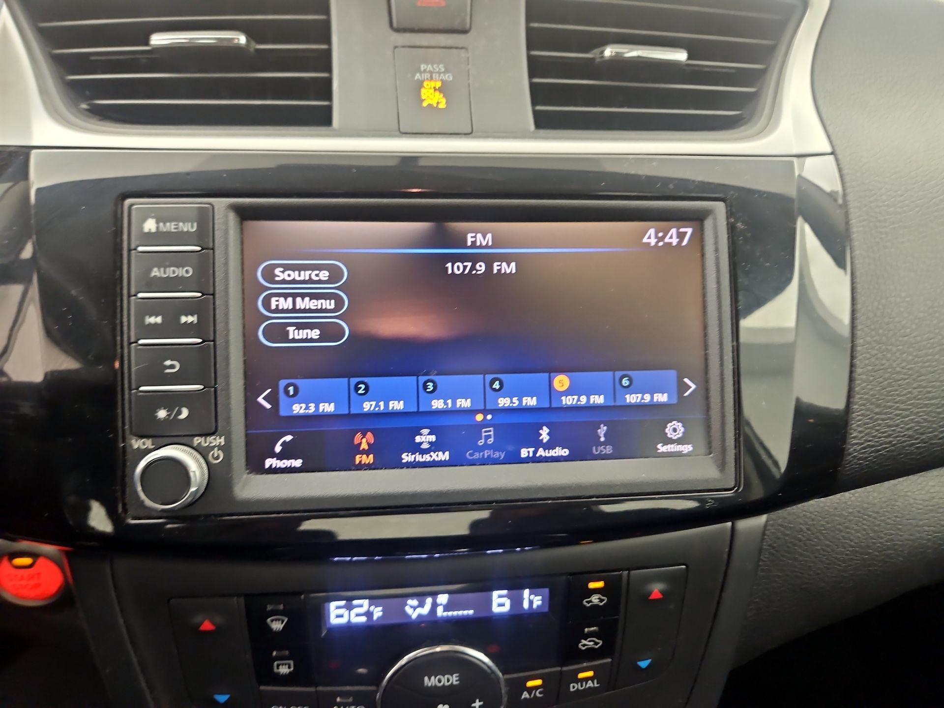 Thumbnail: 2019 Nissan Sentra - 15