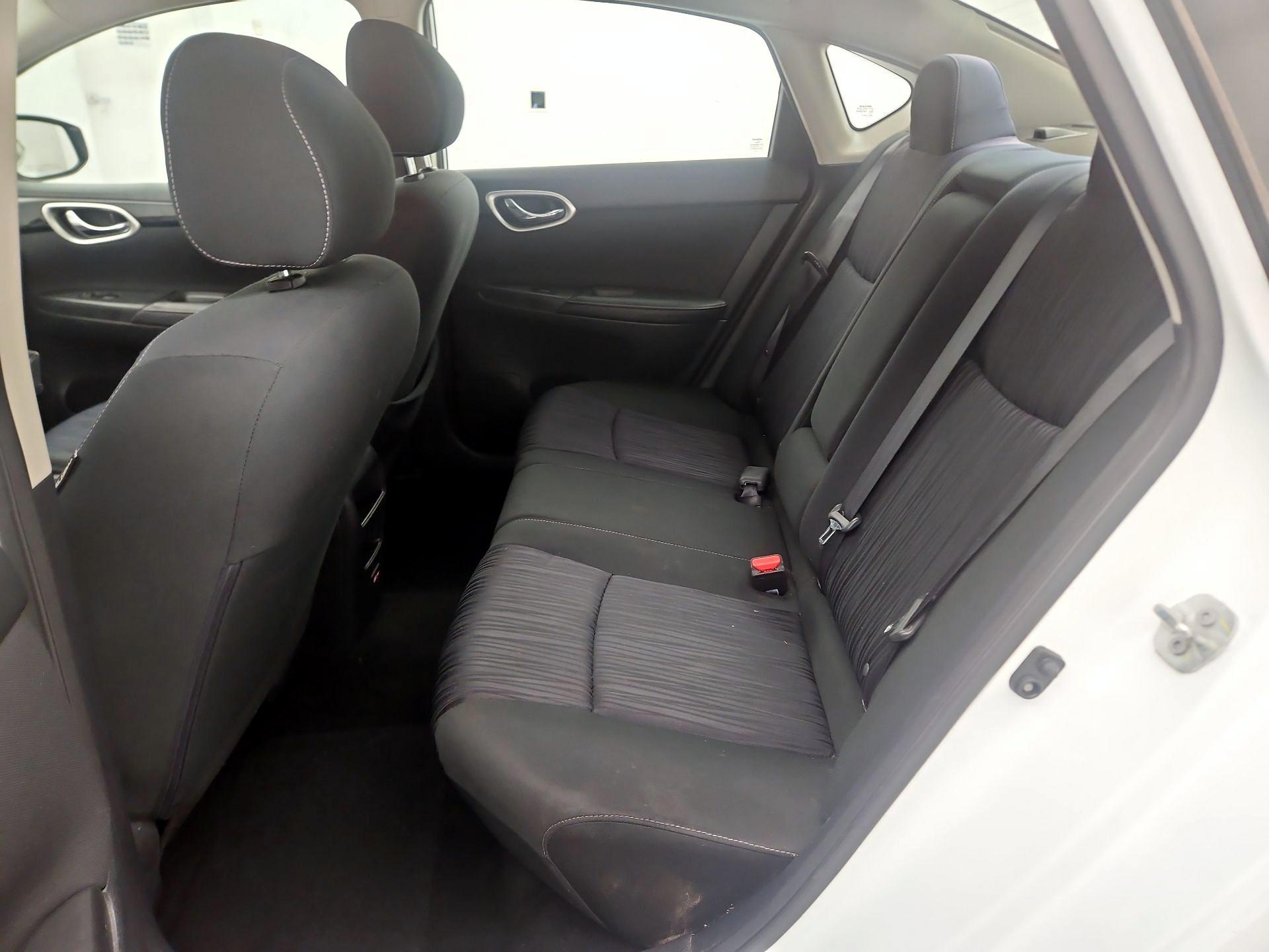 Thumbnail: 2019 Nissan Sentra - 19