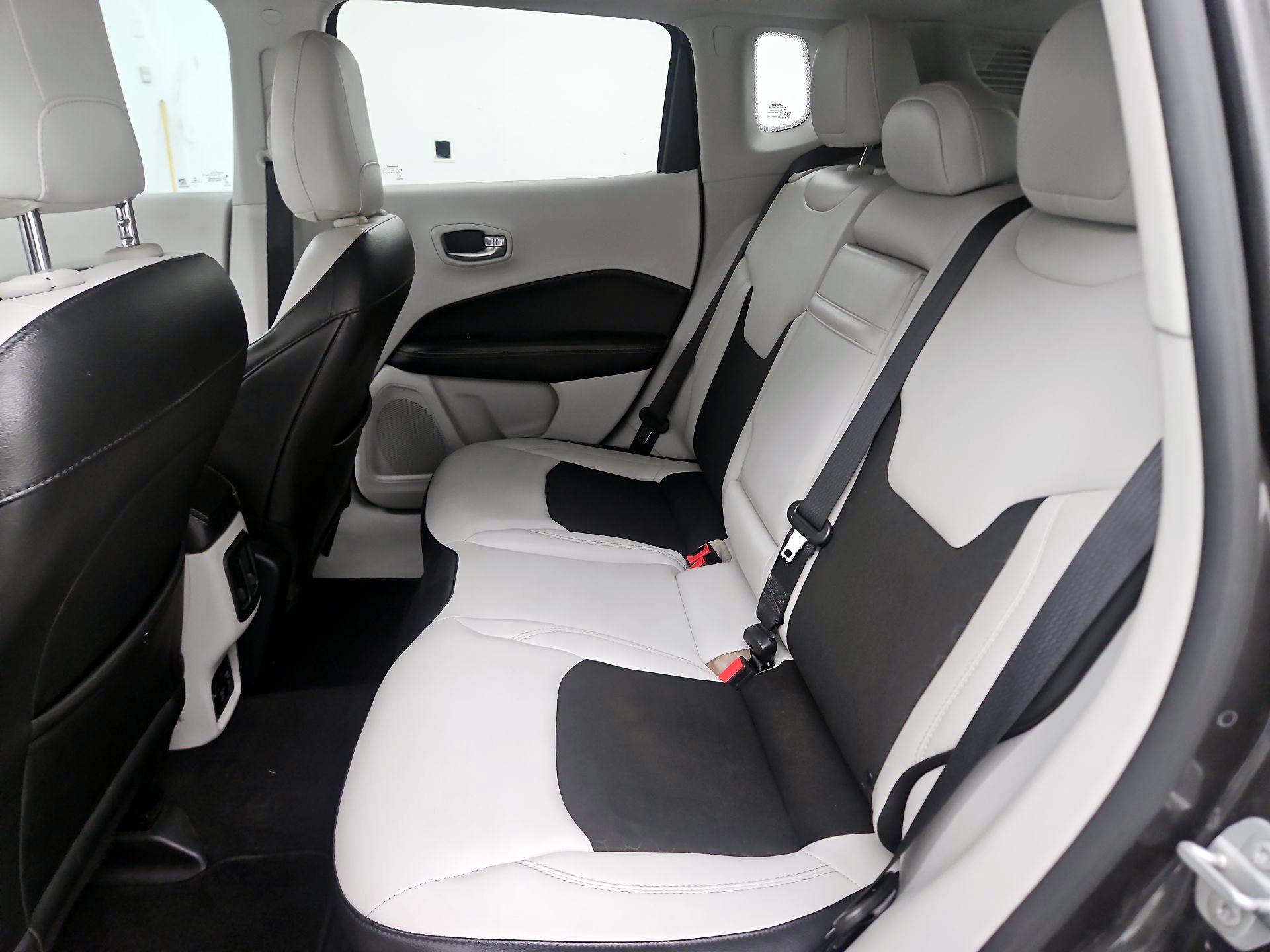 Thumbnail: 2018 Jeep Compass - 18