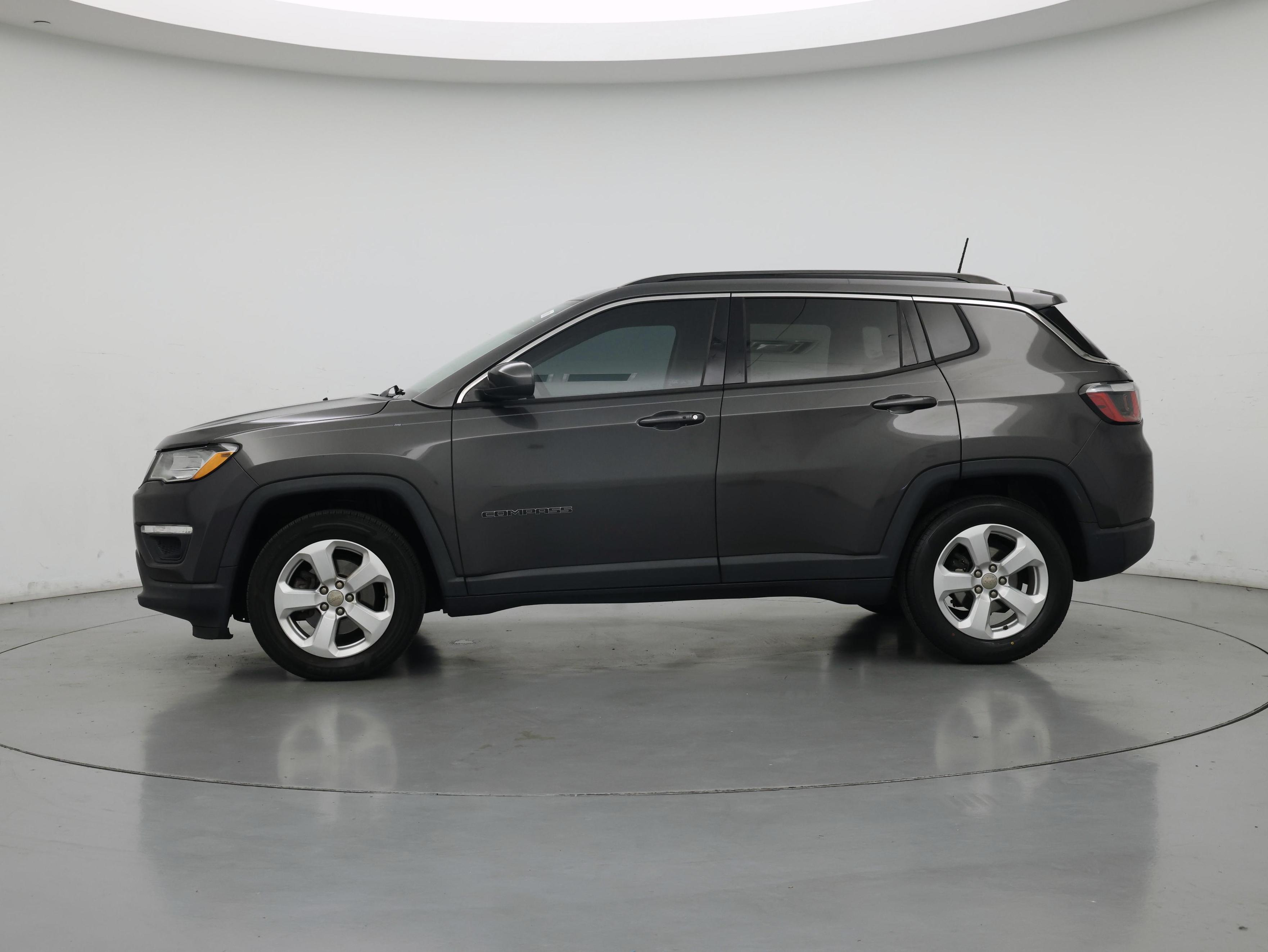 Thumbnail: 2018 Jeep Compass - 3