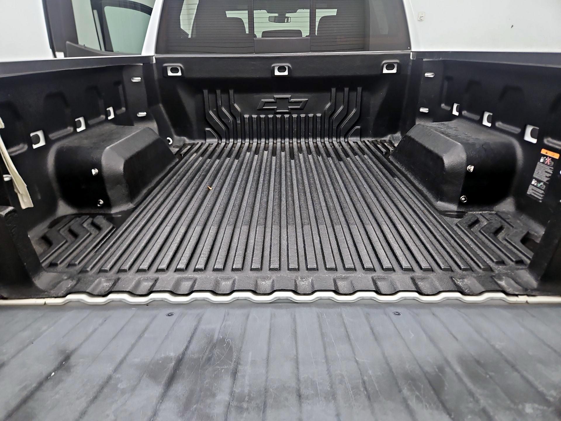 Thumbnail: 2021 Chevrolet Silverado 1500 - 18