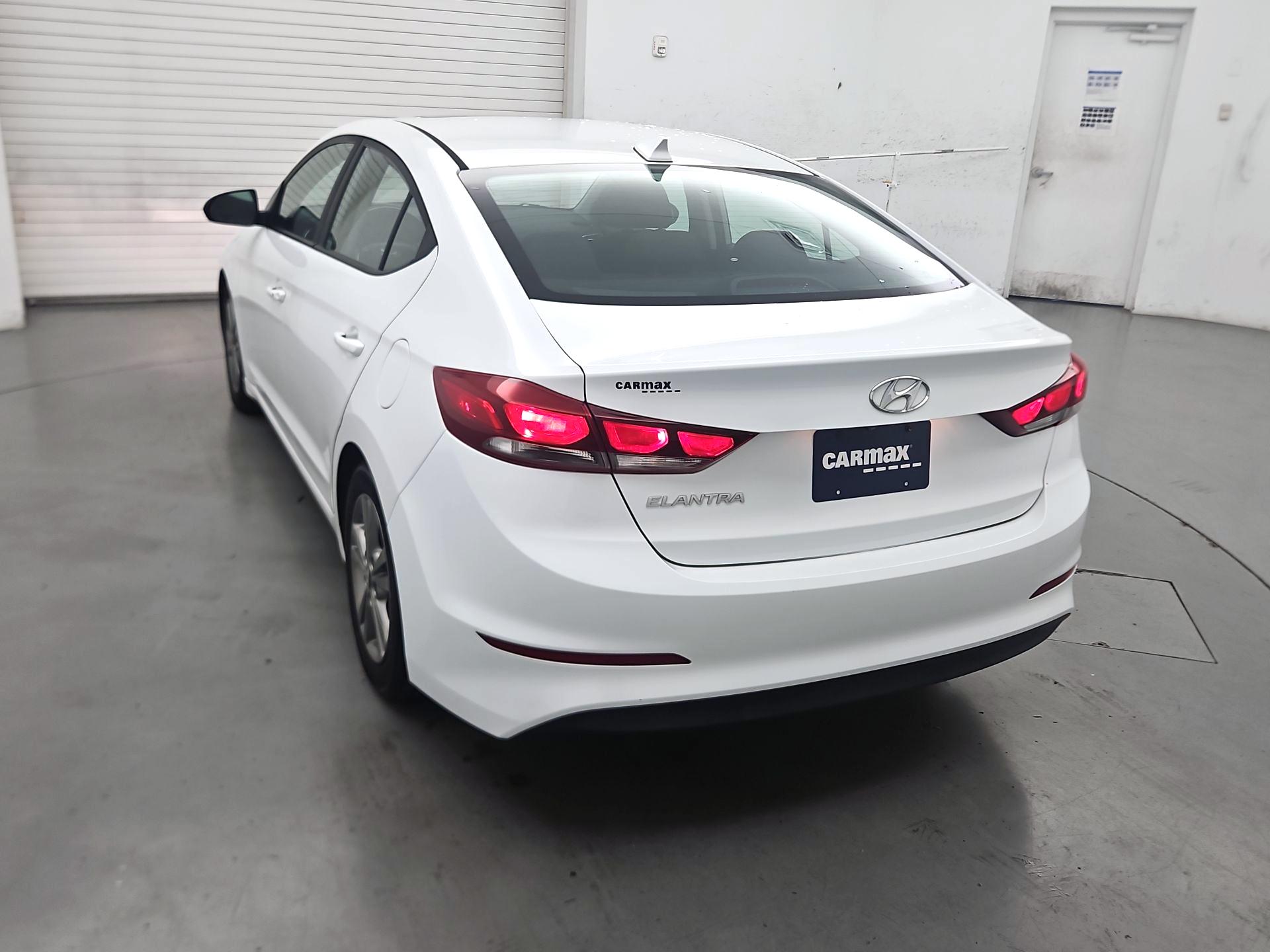 Thumbnail: 2018 Hyundai Elantra - 7