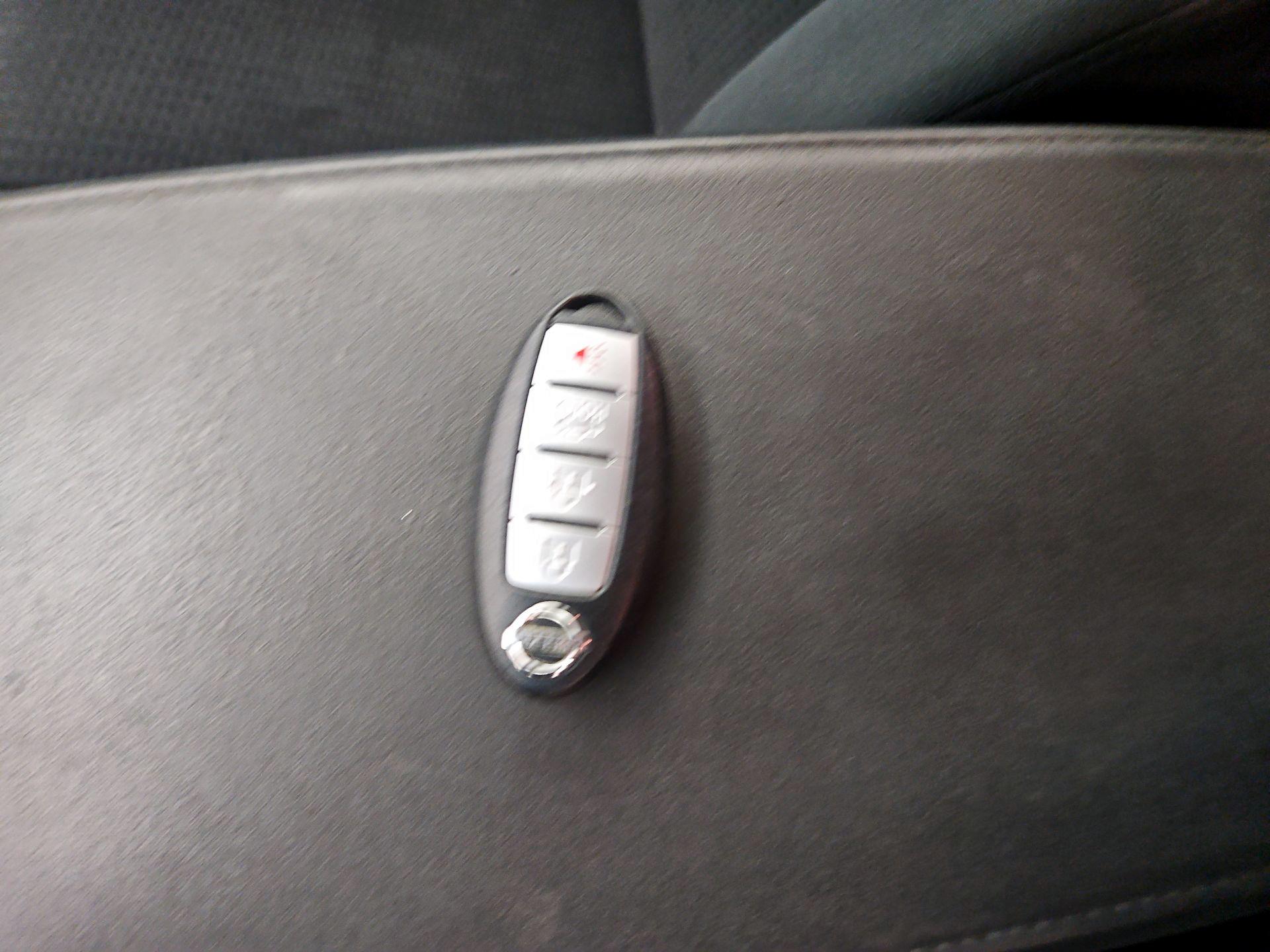 Thumbnail: 2015 Nissan Altima - 19