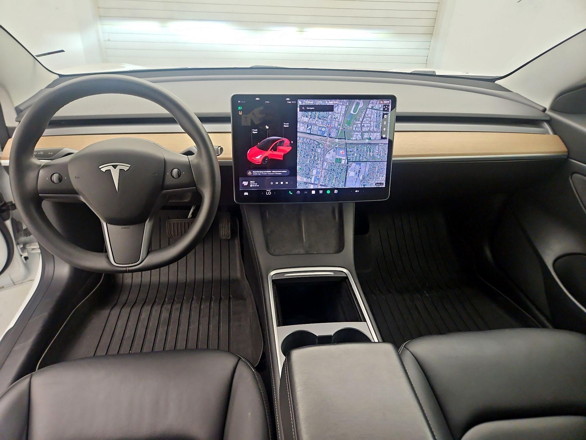 Thumbnail: 2021 Tesla Model 3 - 9