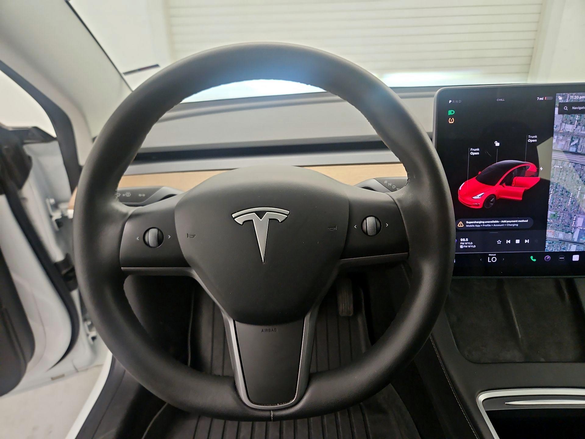 Thumbnail: 2021 Tesla Model 3 - 10