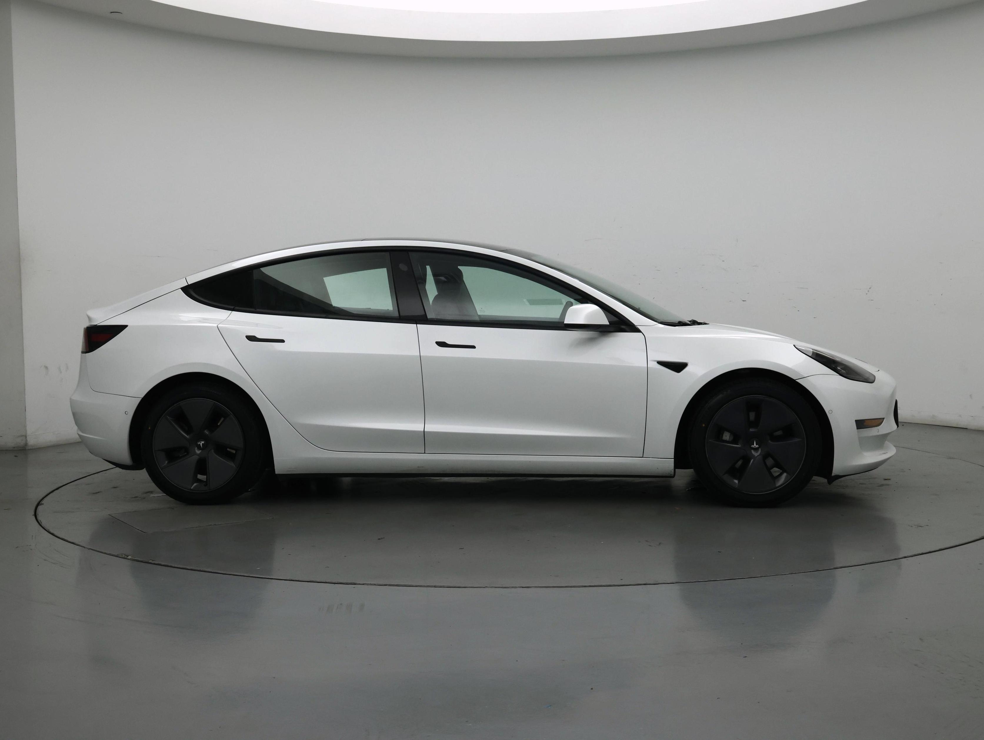 Thumbnail: 2021 Tesla Model 3 - 7
