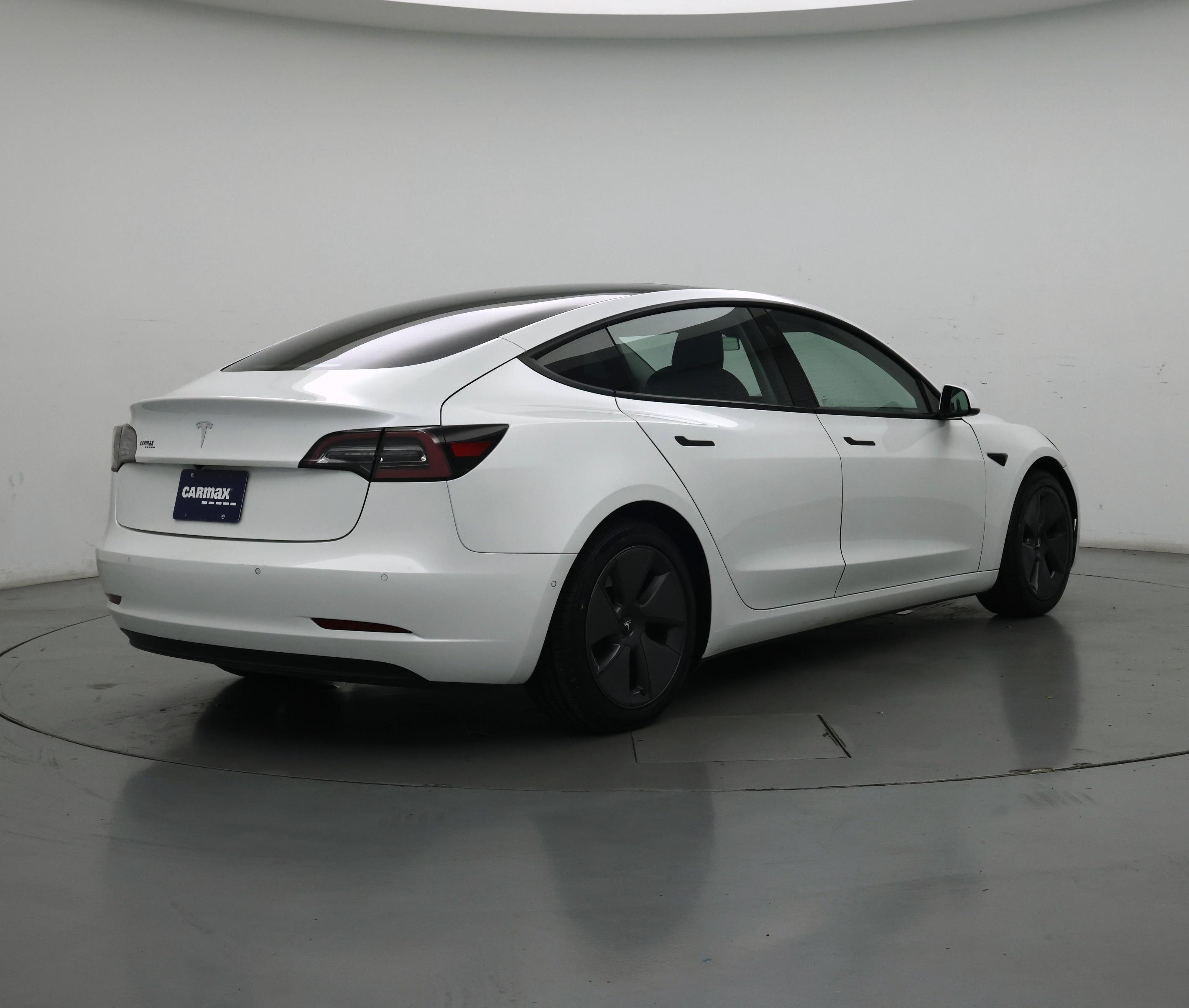 Thumbnail: 2021 Tesla Model 3 - 8