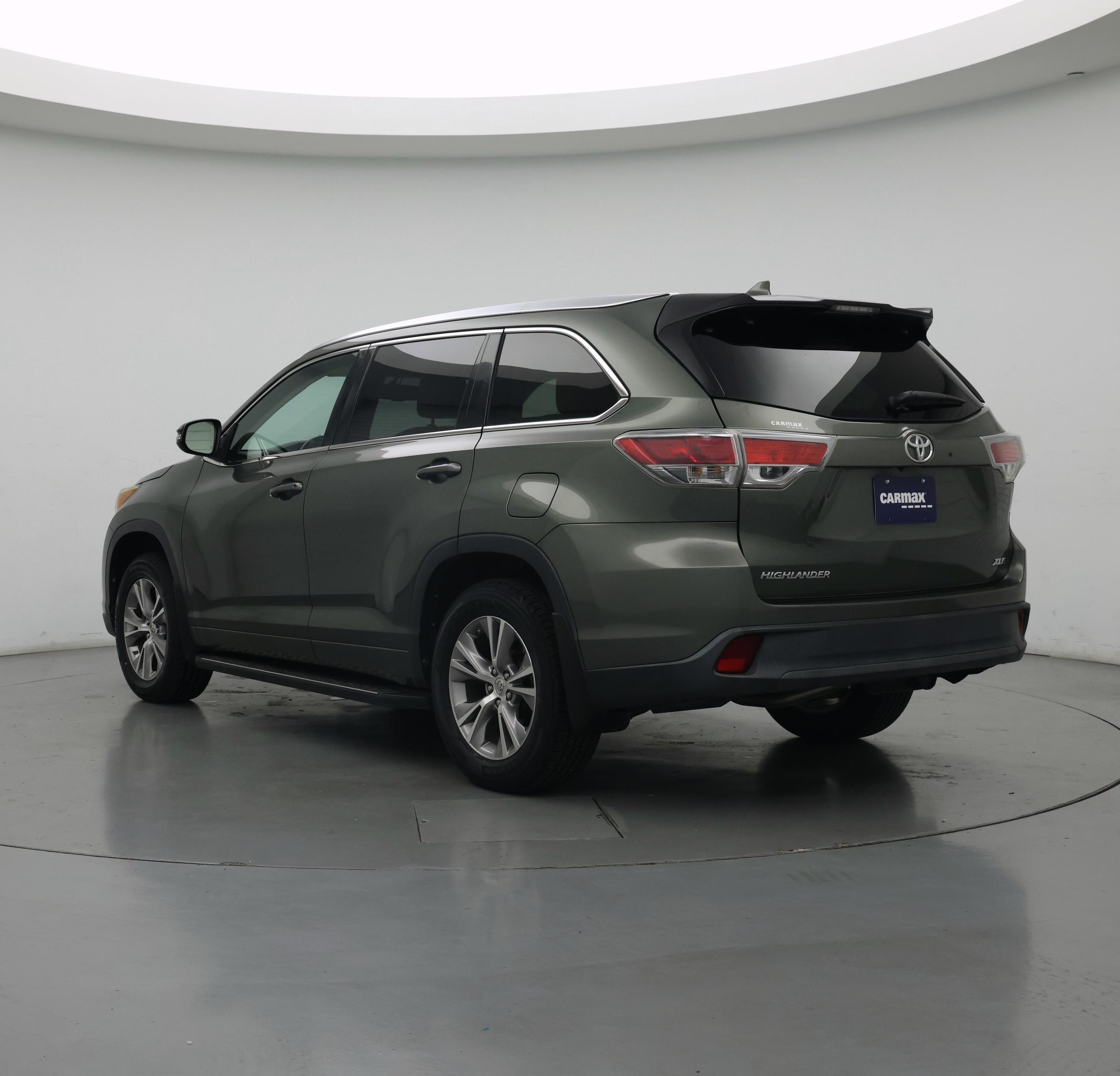 Thumbnail: 2015 Toyota Highlander - 2