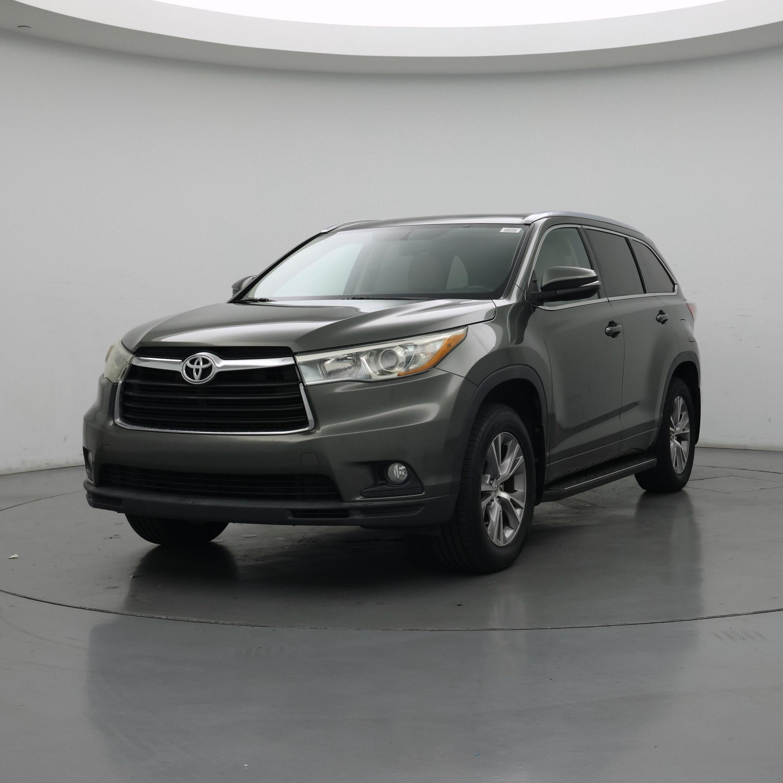 Thumbnail: 2015 Toyota Highlander - 4