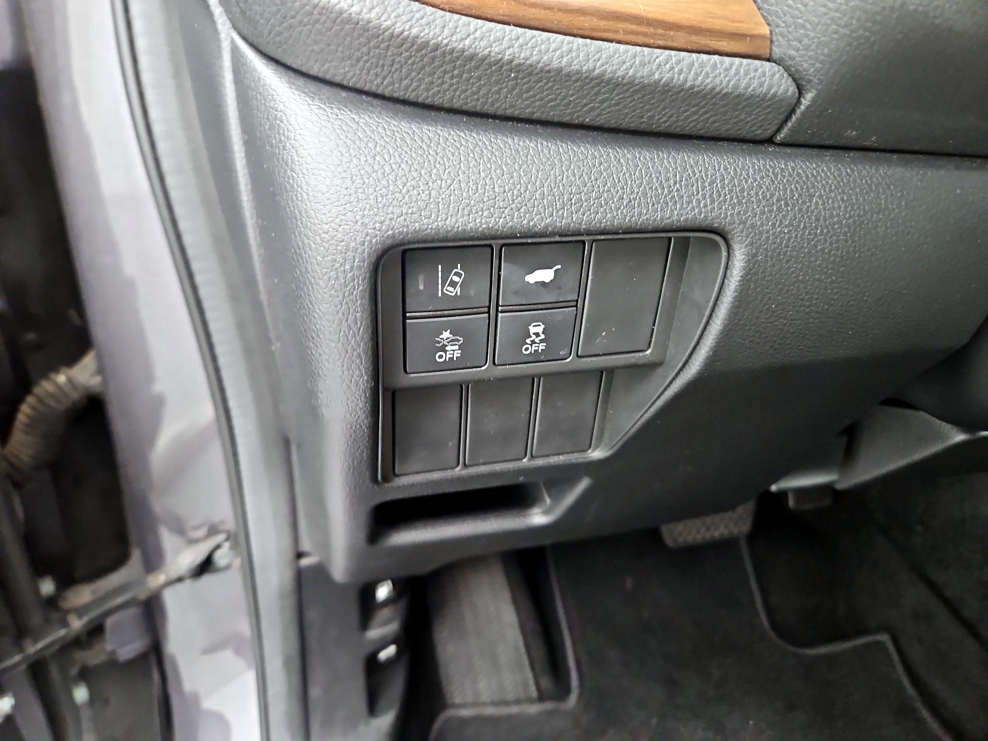 Thumbnail: 2017 Honda CR-V - 11