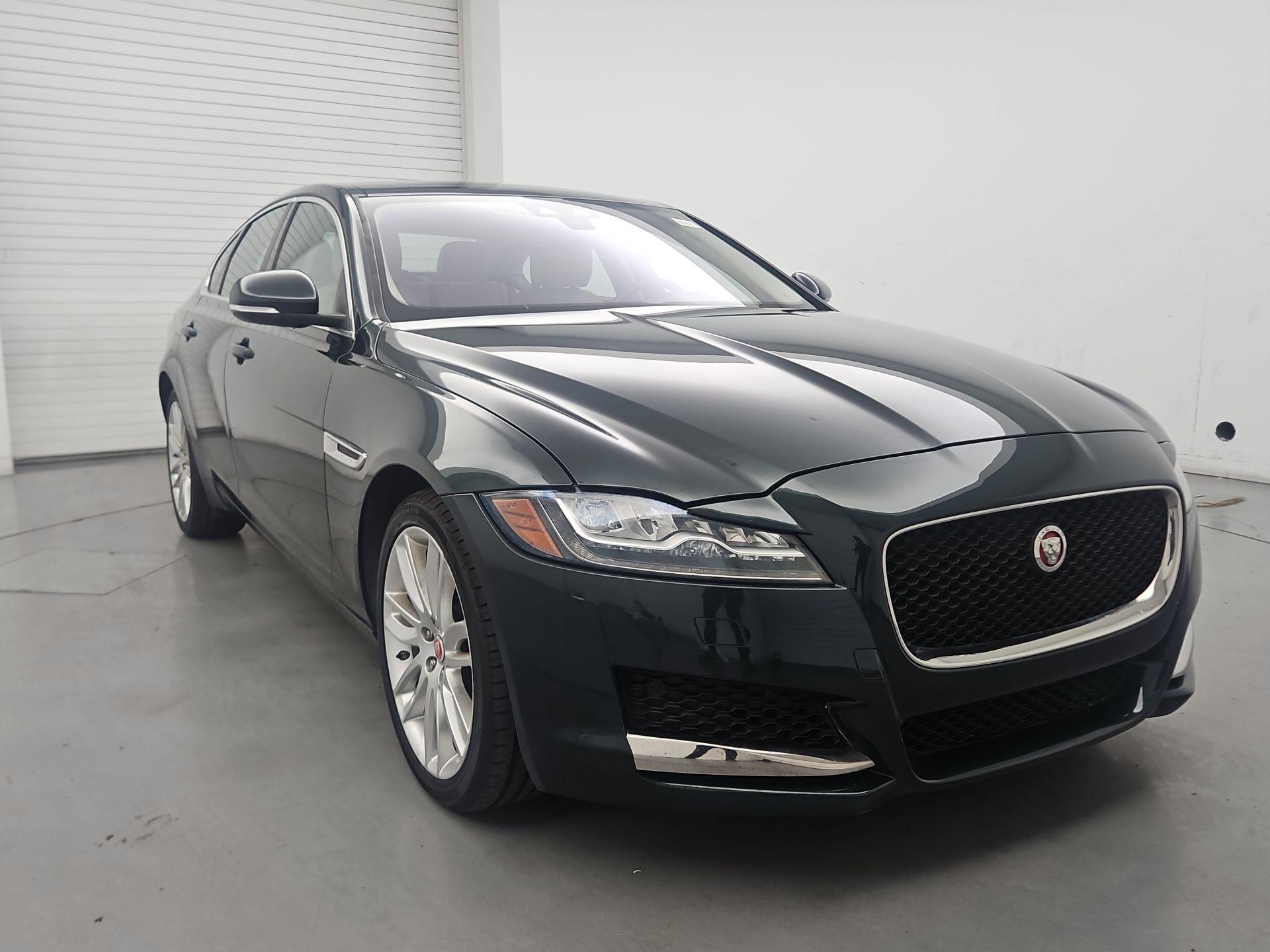 Thumbnail: 2017 Jaguar XF - 1