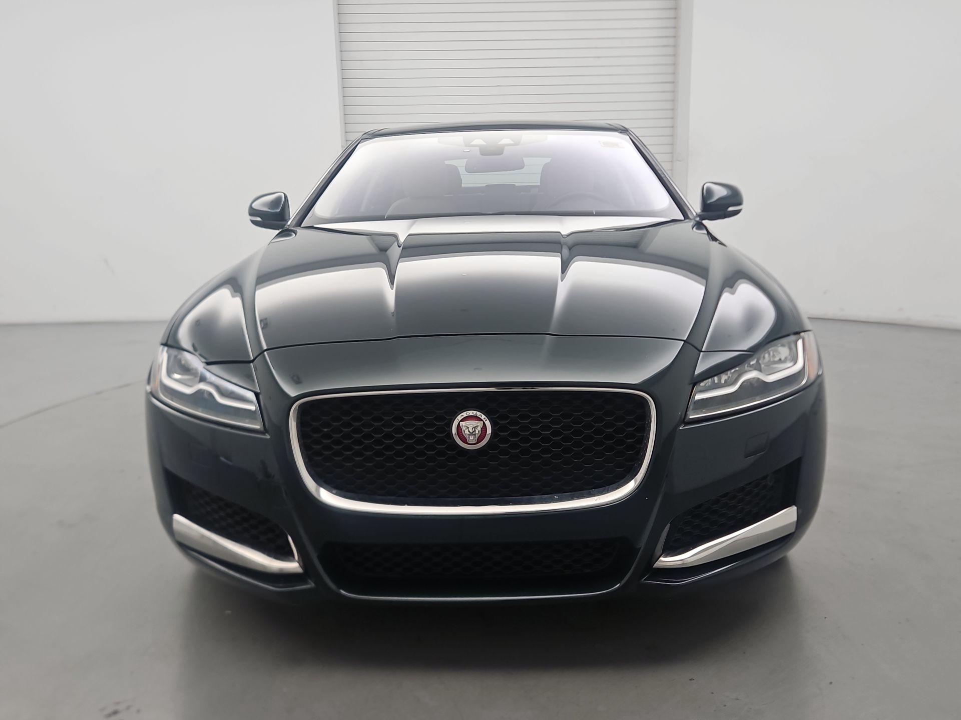Thumbnail: 2017 Jaguar XF - 2