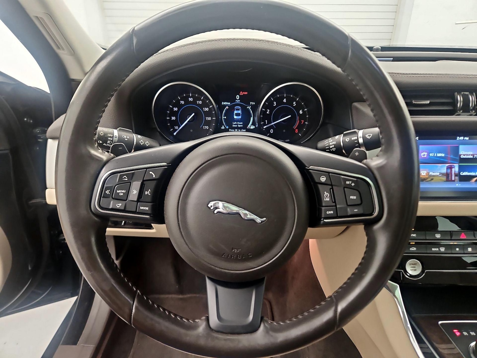 2017 Jaguar XF Prestige - Photo 9