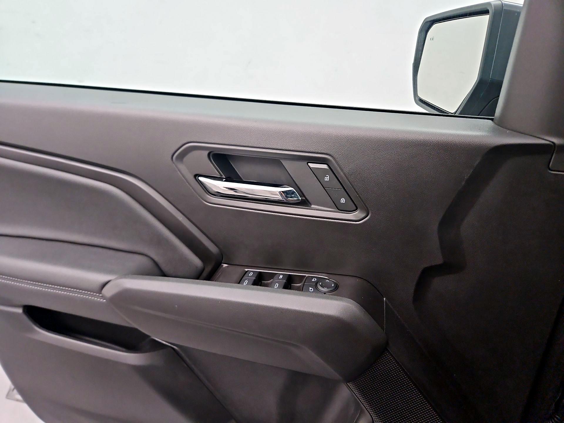 Thumbnail: 2025 Chevrolet Colorado - 12