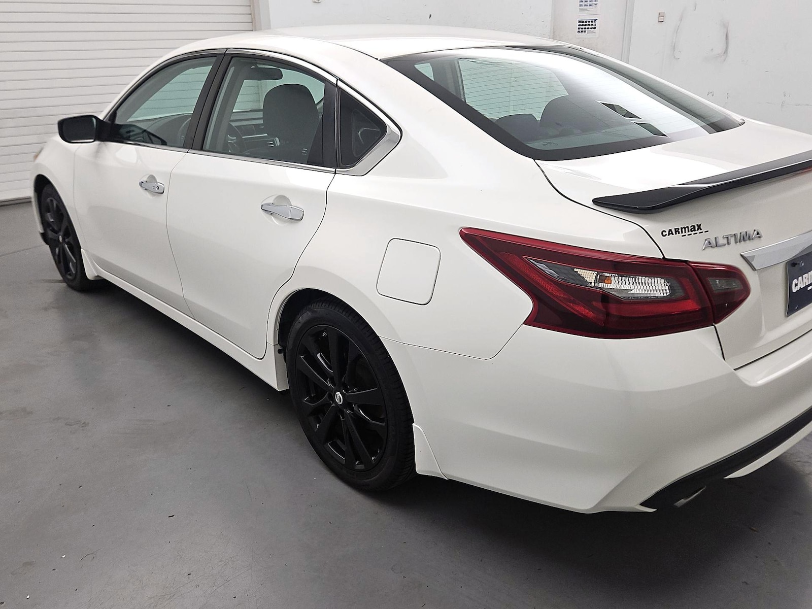 2017 Nissan Altima SR - Photo 7