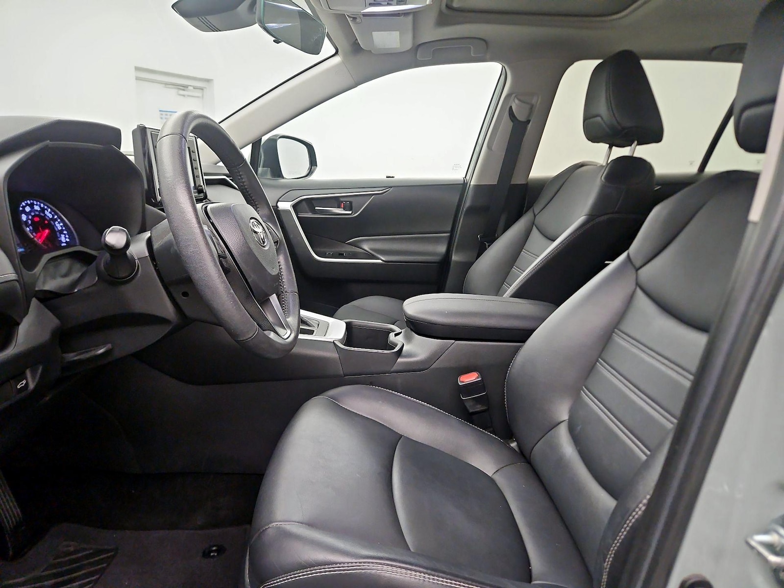 2022 Toyota RAV4 XLE Premium - Photo 12