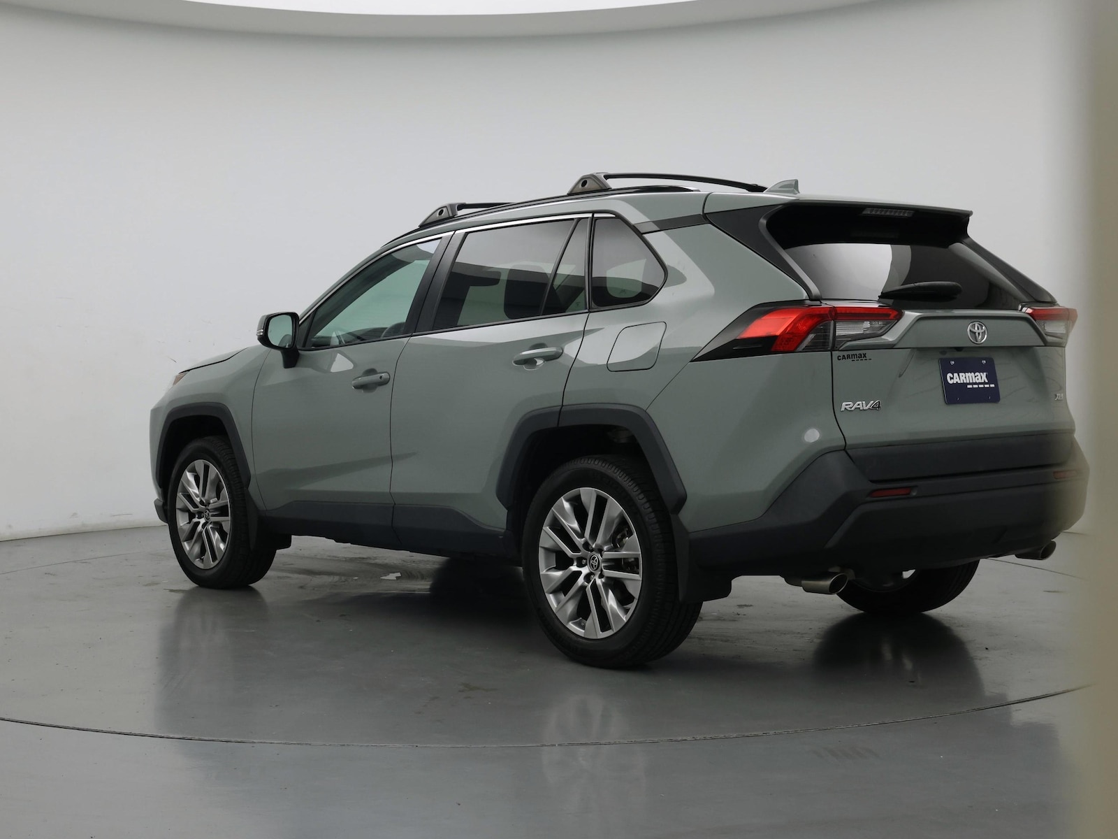 2022 Toyota RAV4 XLE Premium - Photo 3